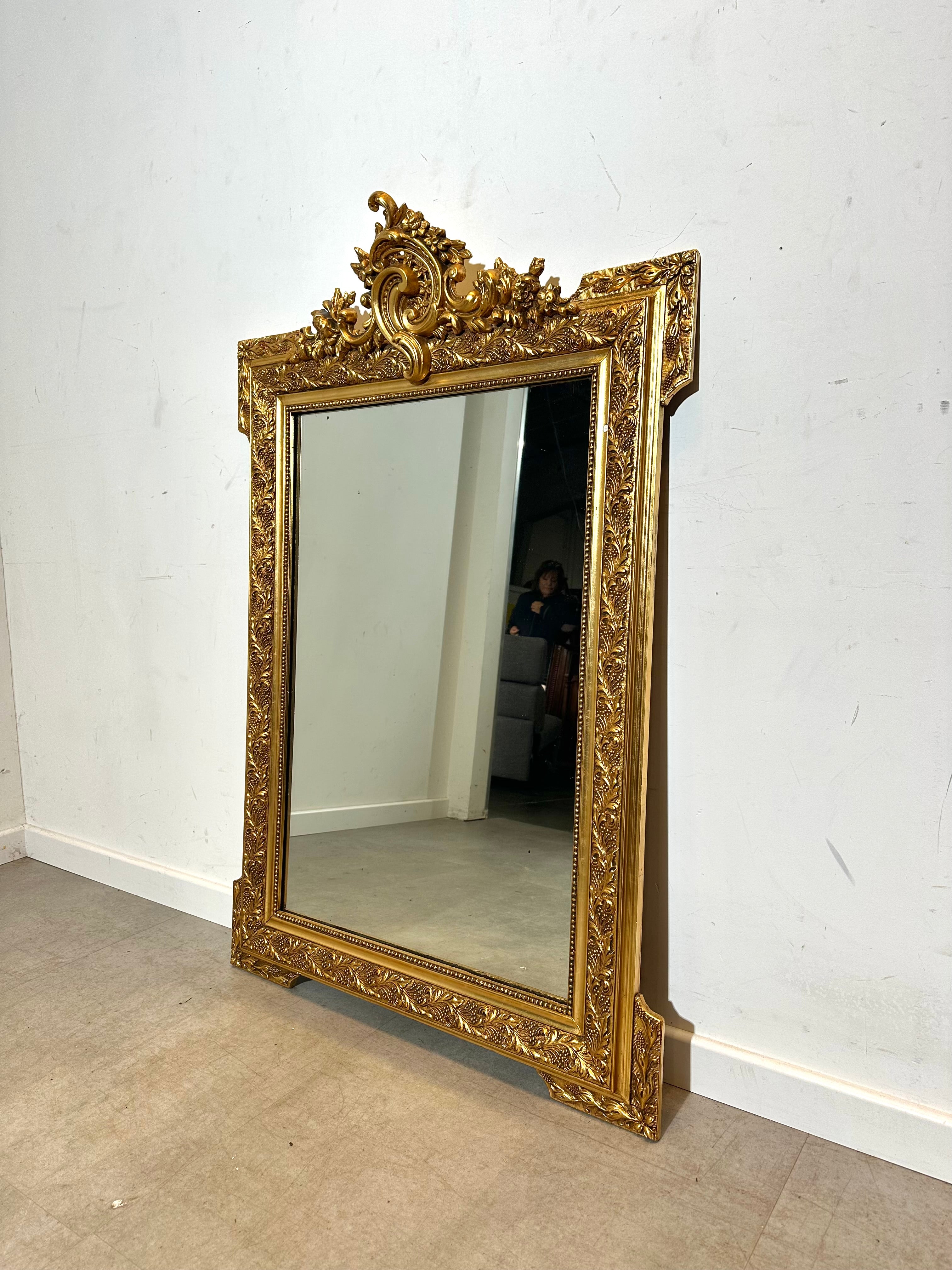 Antique Gilded Mirror with Ornate Frame