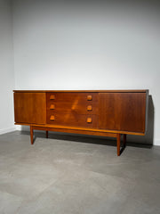 Austinsuite Teak Sideboard – British Mid-Century Modern, 1960s