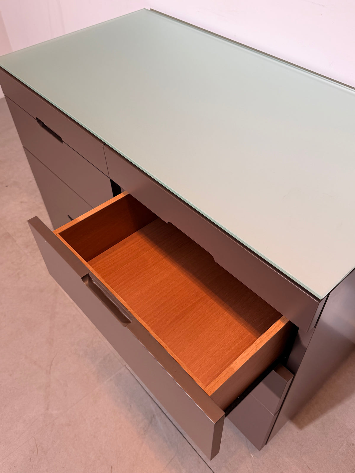 Molteni & C 909 Modular Storage System by Luca Meda