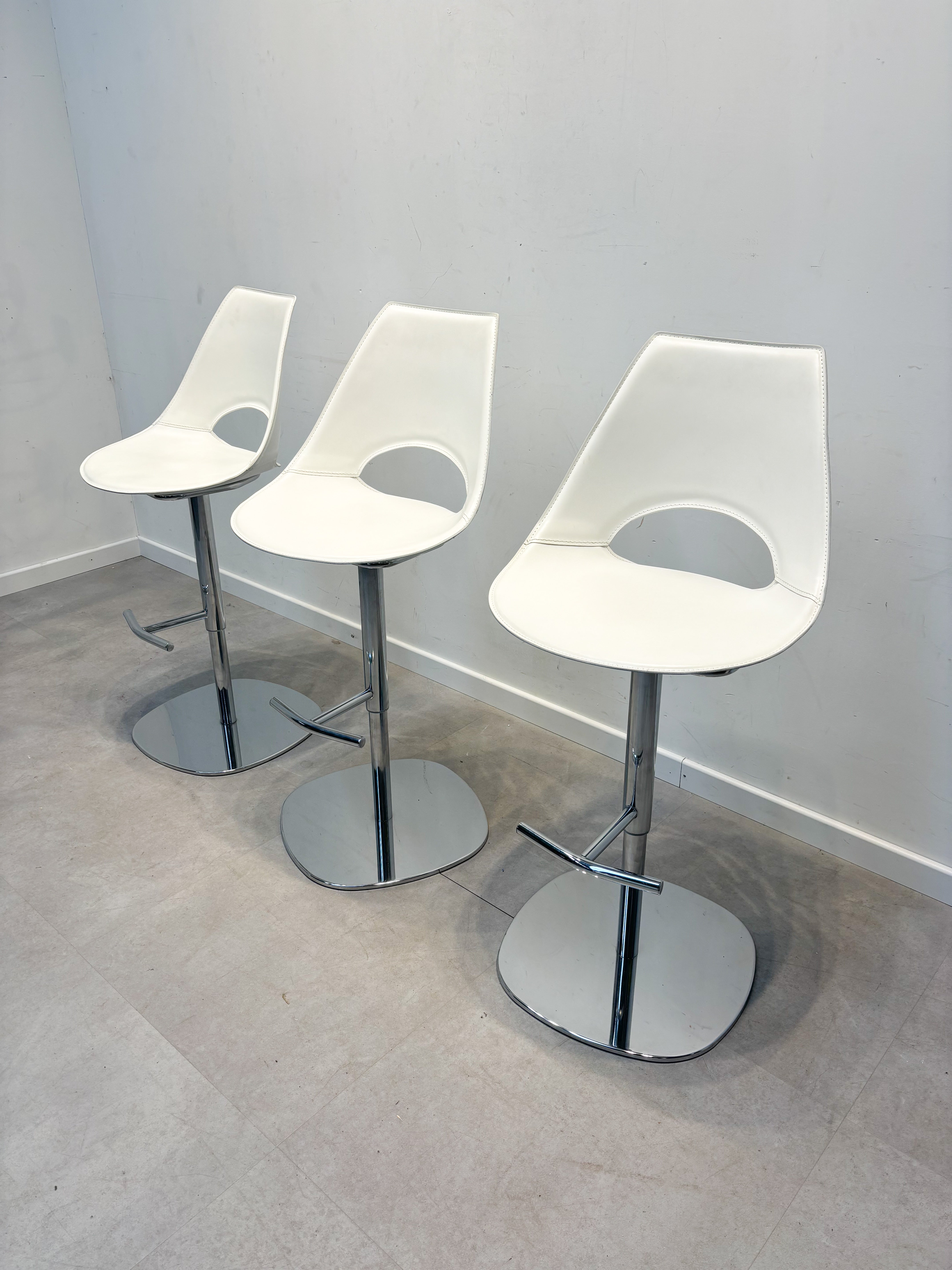 White leather design bar stool
