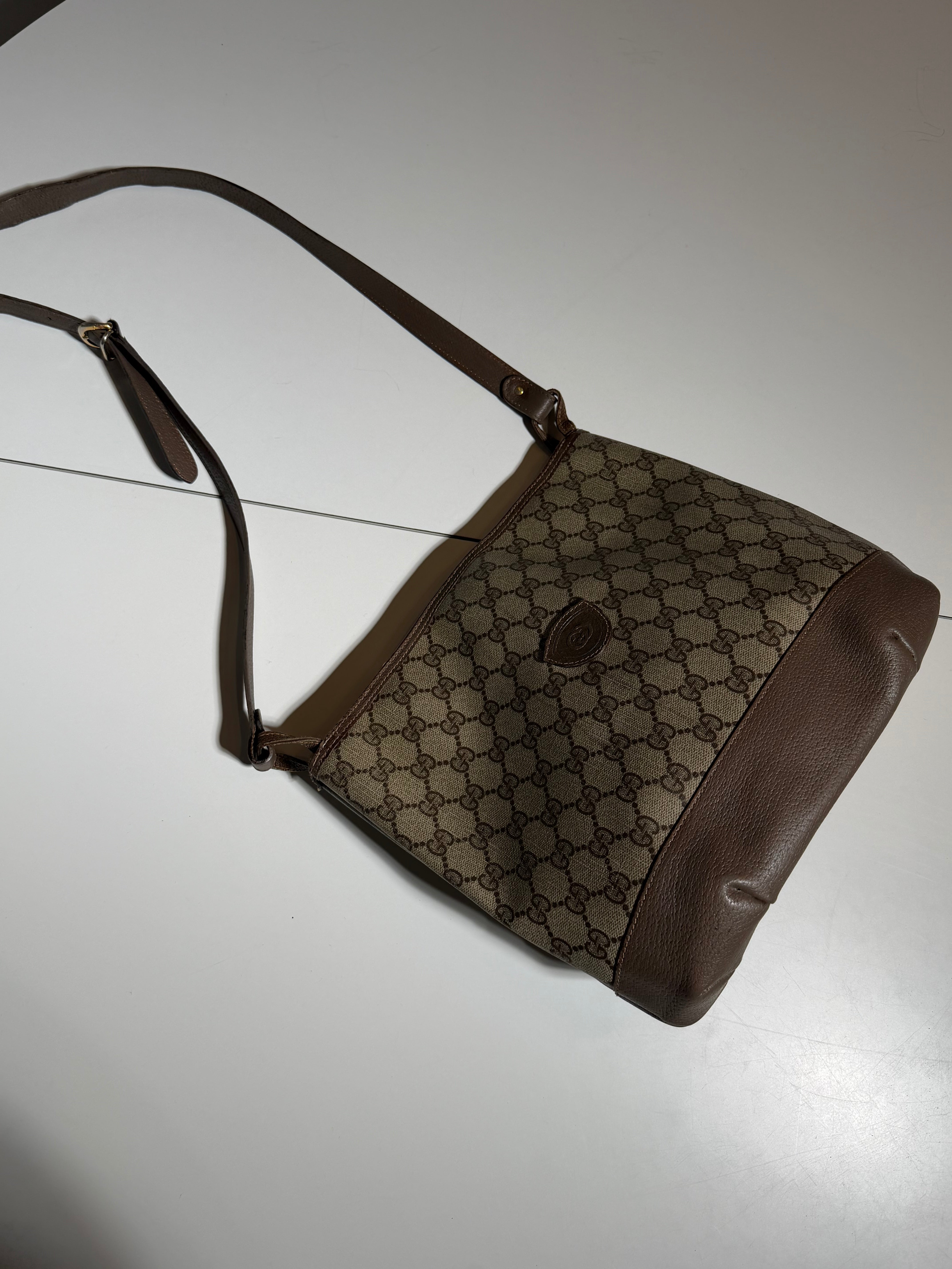 Vintage Gucci GG Canvas Crossbody Bag – Brown Leather Trim
