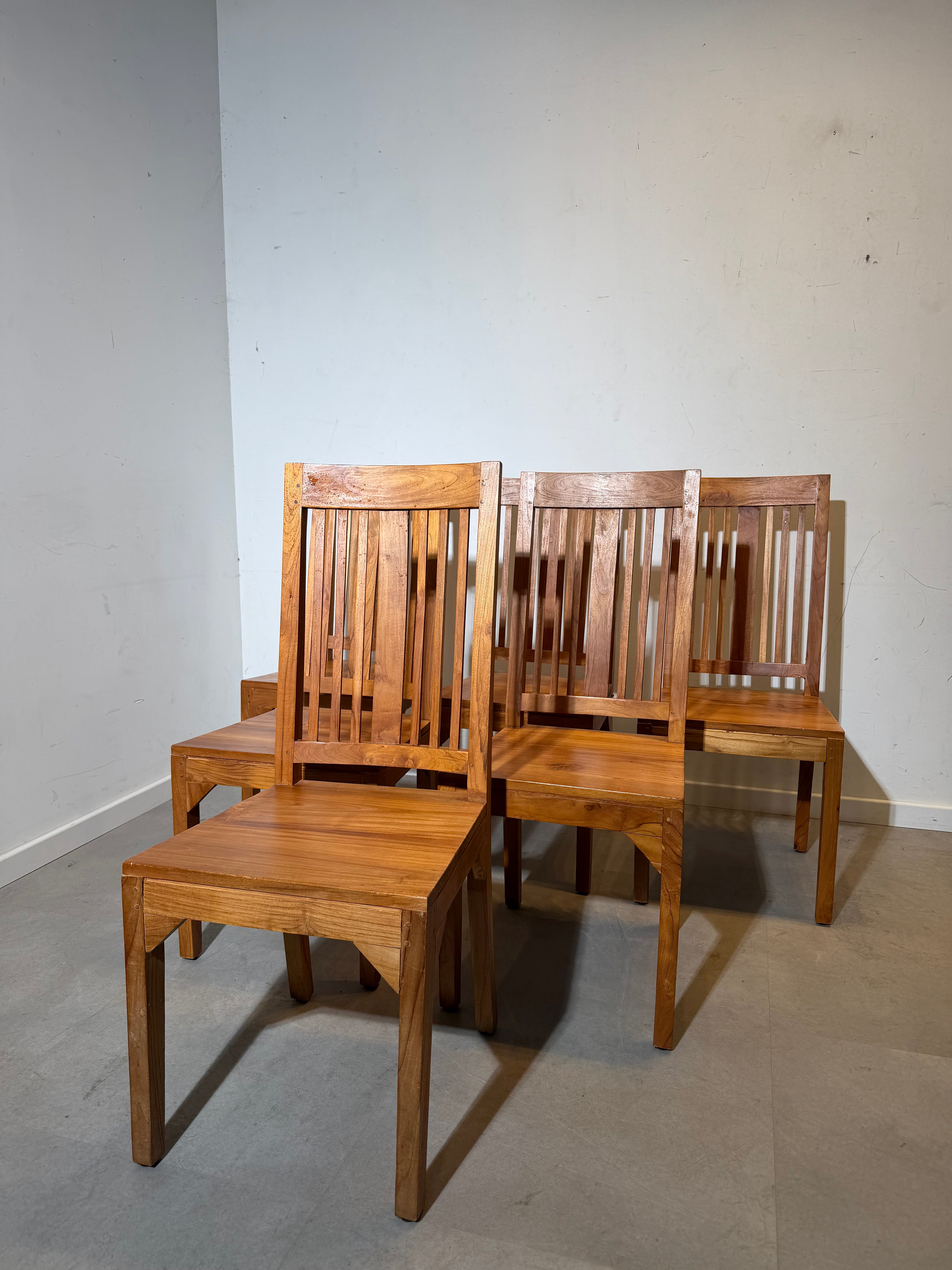 Set of 6 solid teak dining chairs – massive wood