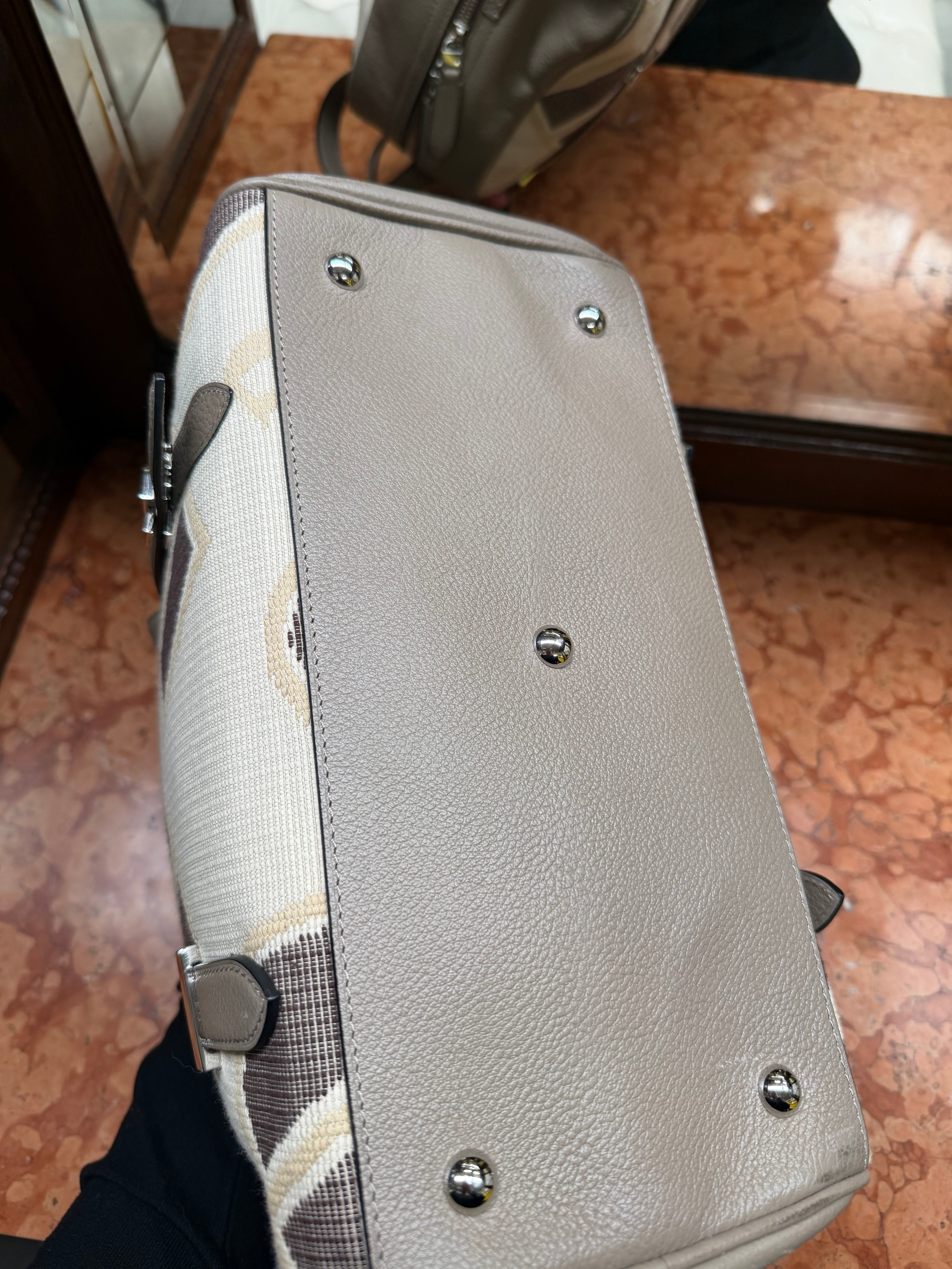 Delvaux Carry-All Mini Toile Logotypée D Travel Tourterelle – New with Certificate, Dust Bag & Mirror