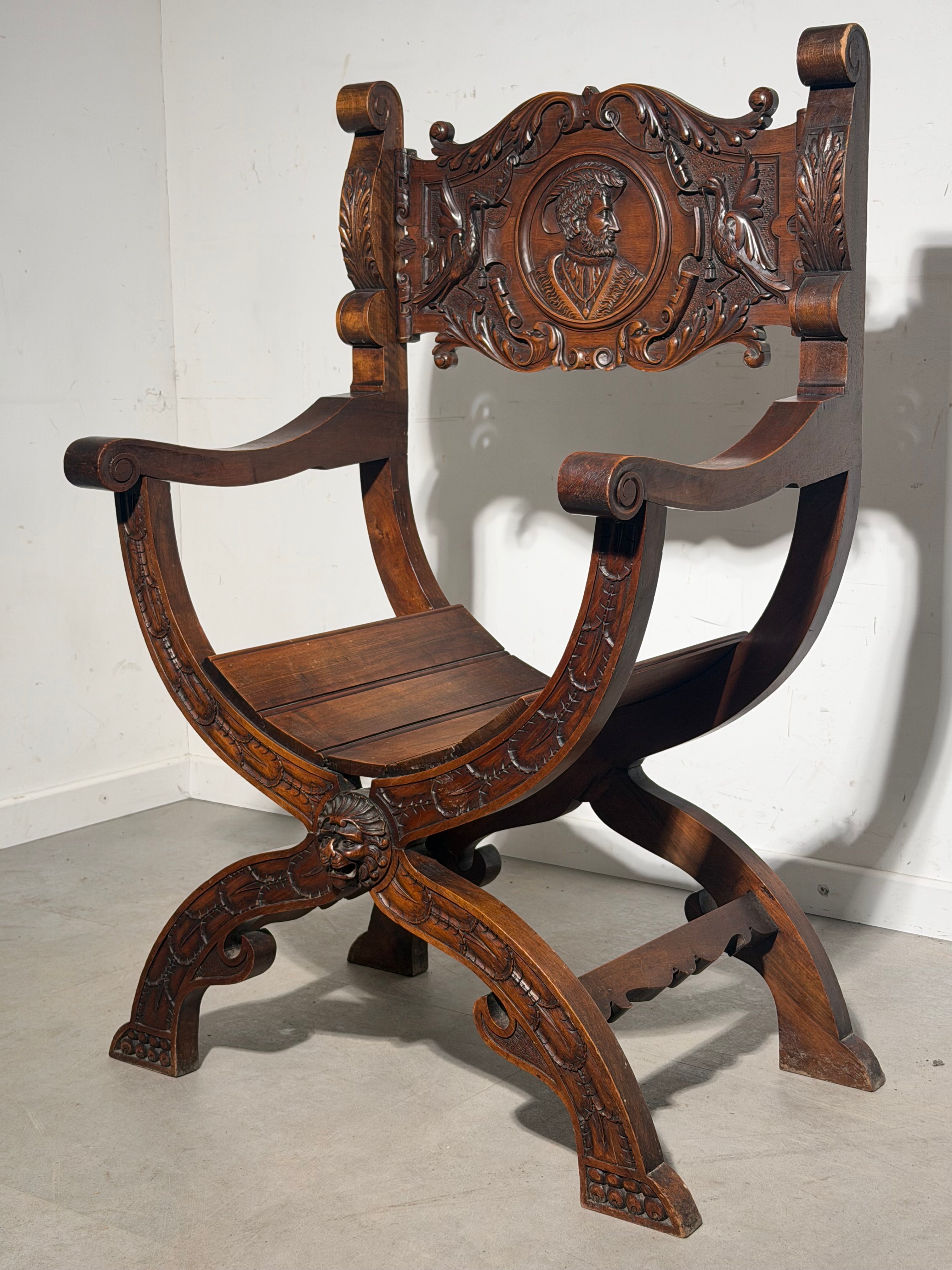 Antique Renaissance Revival Savonarola Chair – Hand-Carved Oak – 105 cm