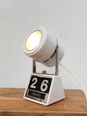 Vintage Adjustable Desk Lamp with Perpetual Calendar – White & Chrome – 24 x 12 cm