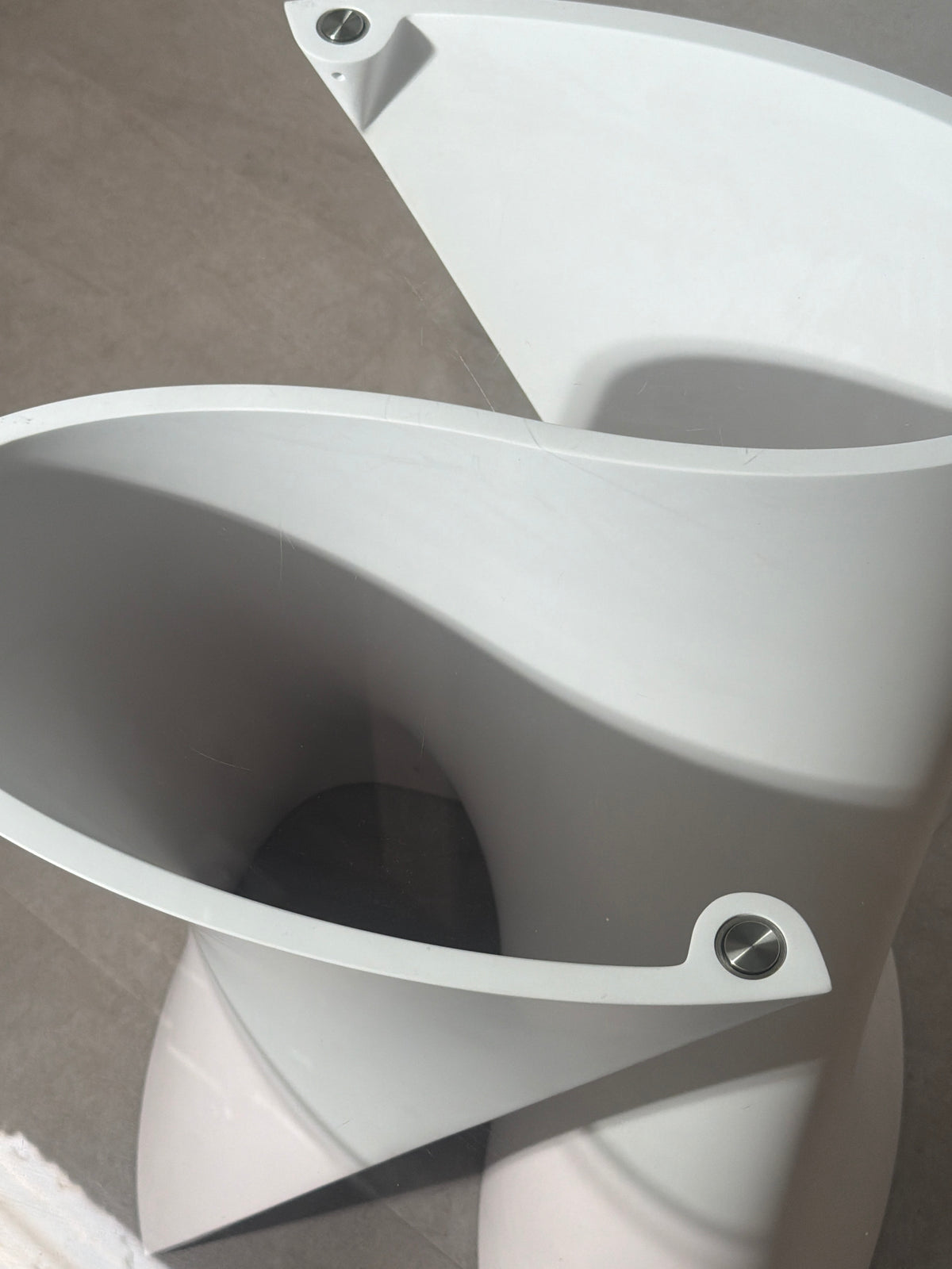 MDF Italia S Table by Xavier Lust – White Cristalplant & Glass