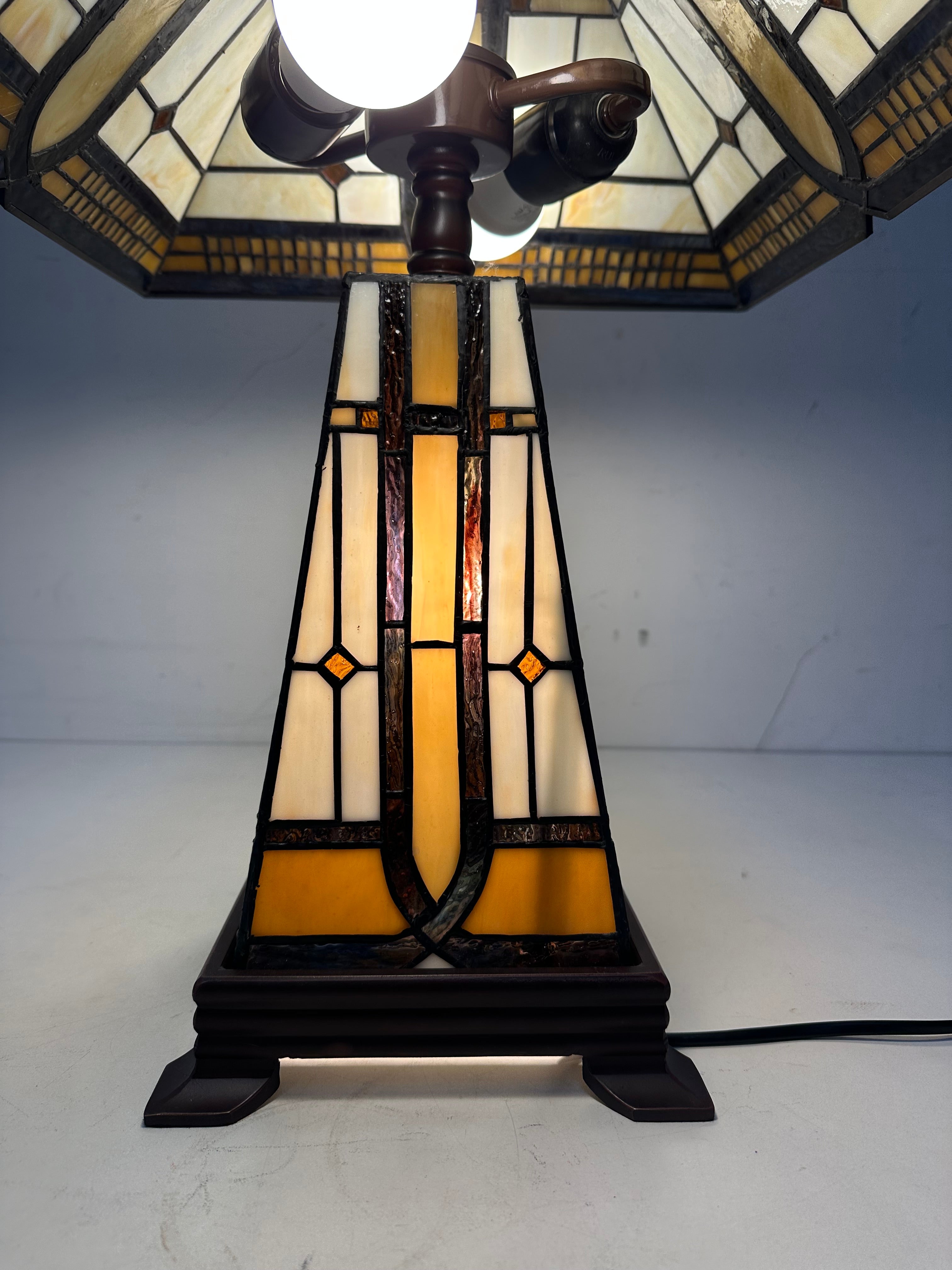Tiffany Style Table Lamp Square