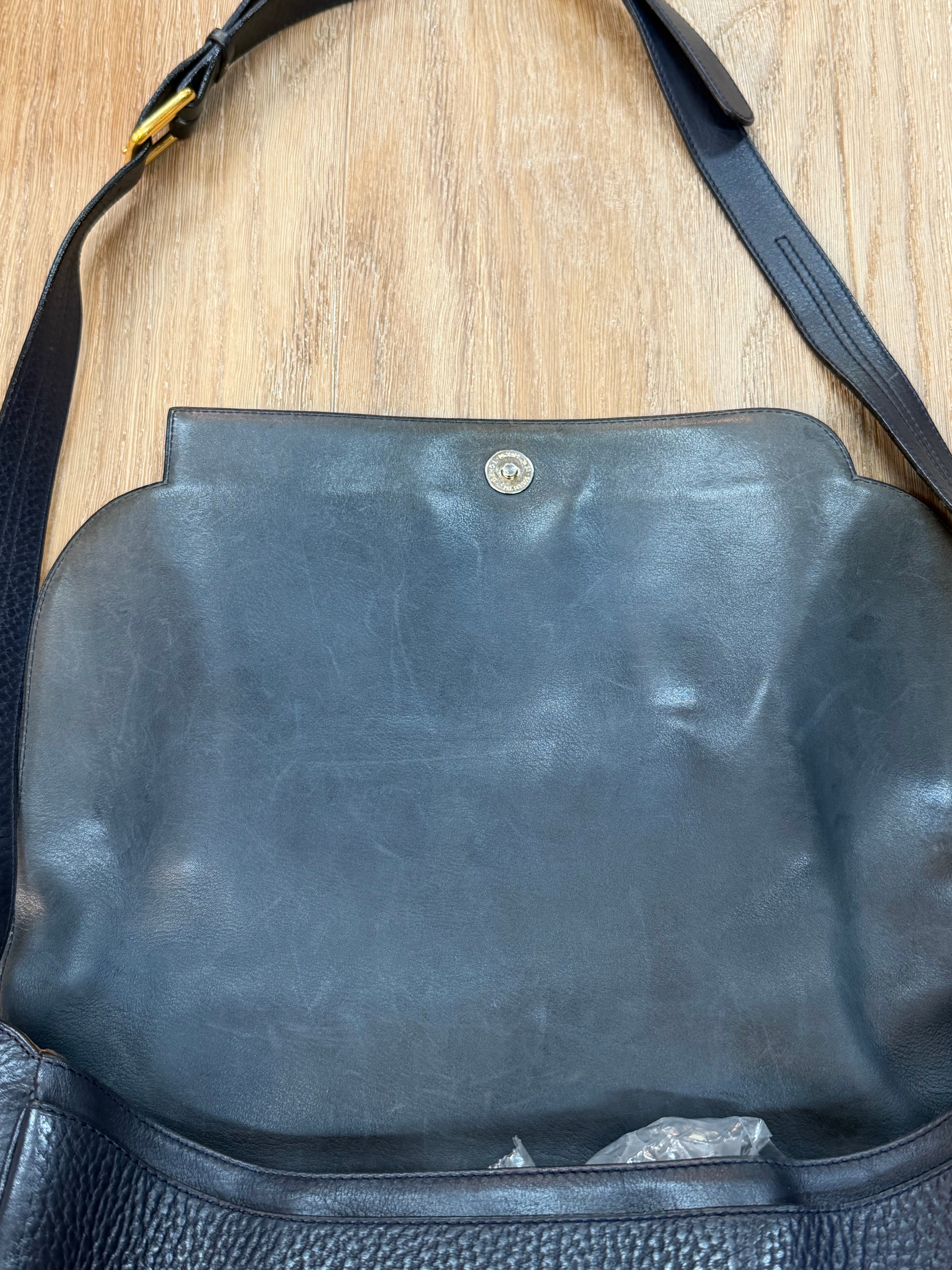 Delvaux Large Crossbody / Laptop Bag – Black Leather – 34 x 30 cm