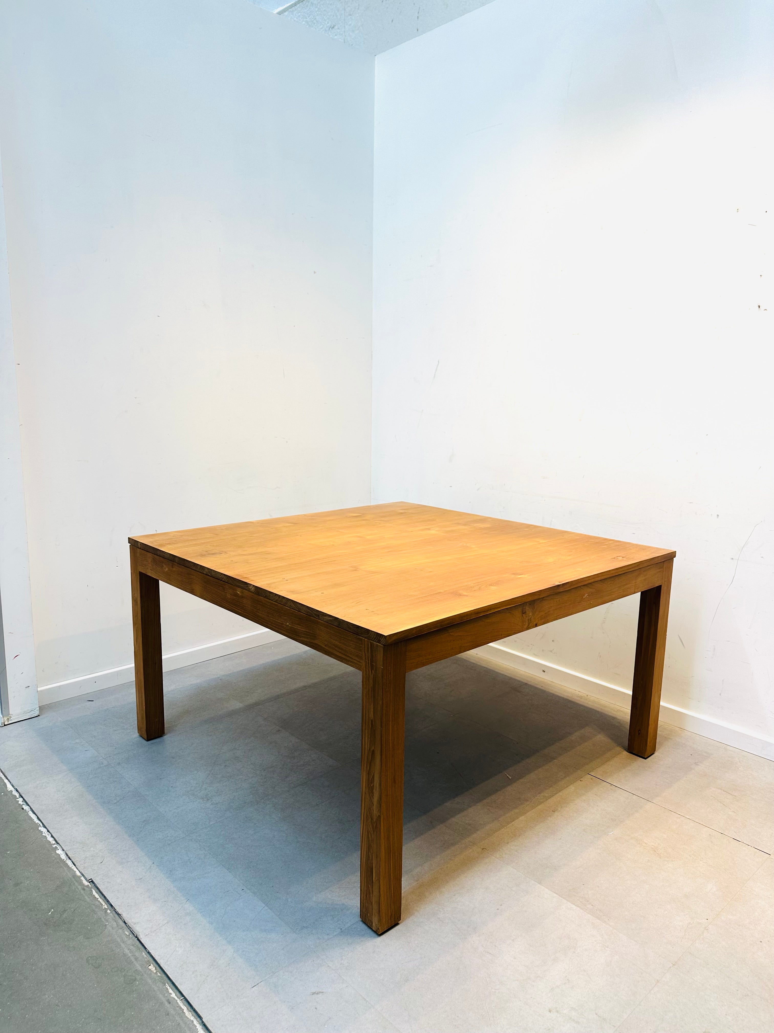 Square Dining Table "Teak"