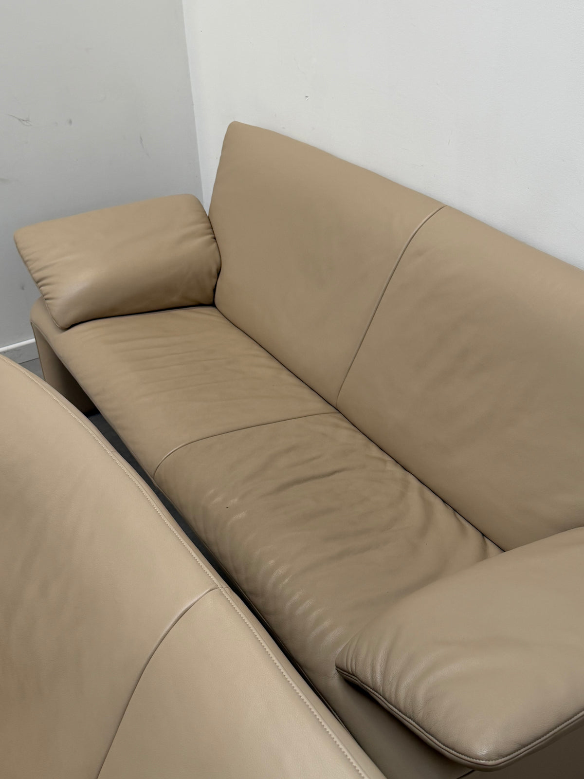 Jori Linea Sofa Set 3 + 2 Cream Leather
