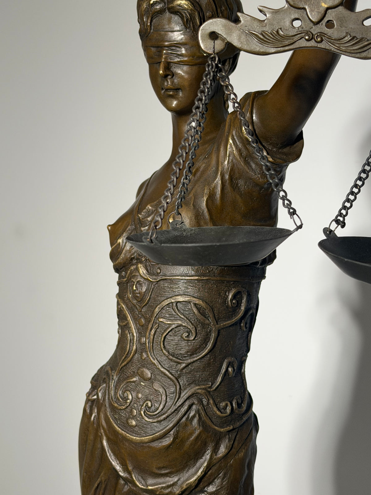 Large Bronze Lady Justice Statue on Marble Base – Signed “Mayer” – 100 cm