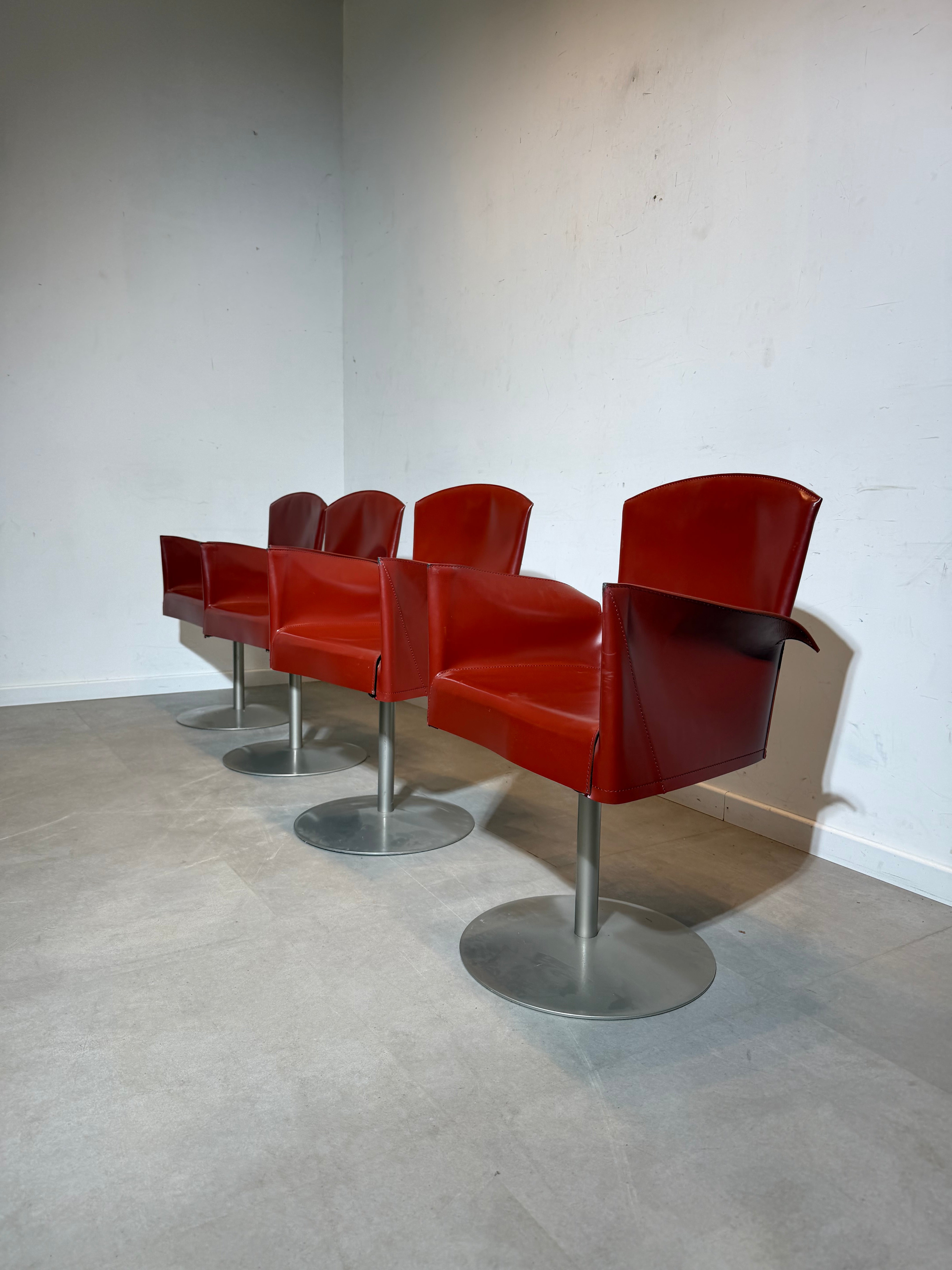 Frag Italia Leather Swivel Armchair – Italian Design