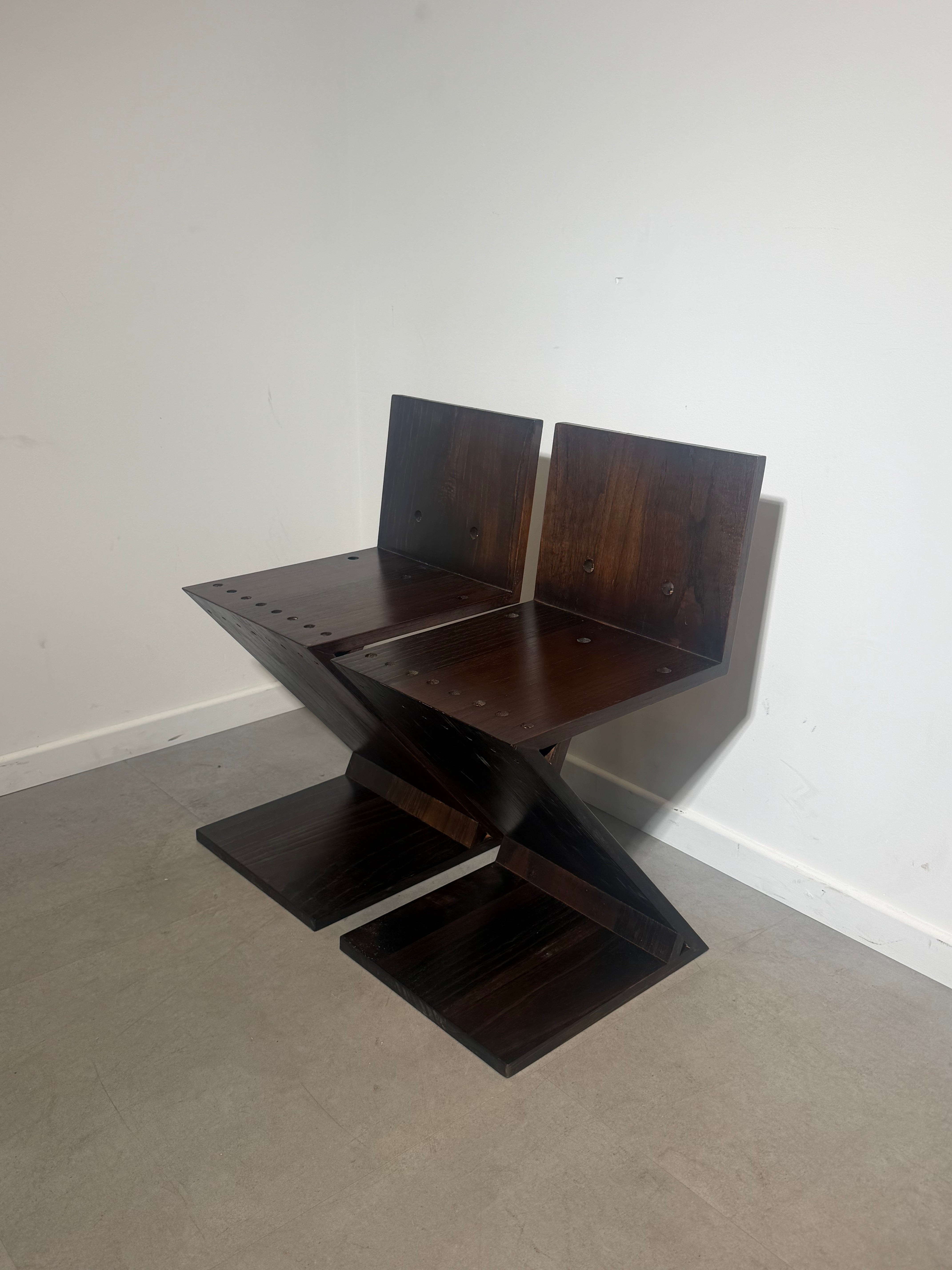 Zig Zag Wooden Chair – Sculptural Postmodern Design