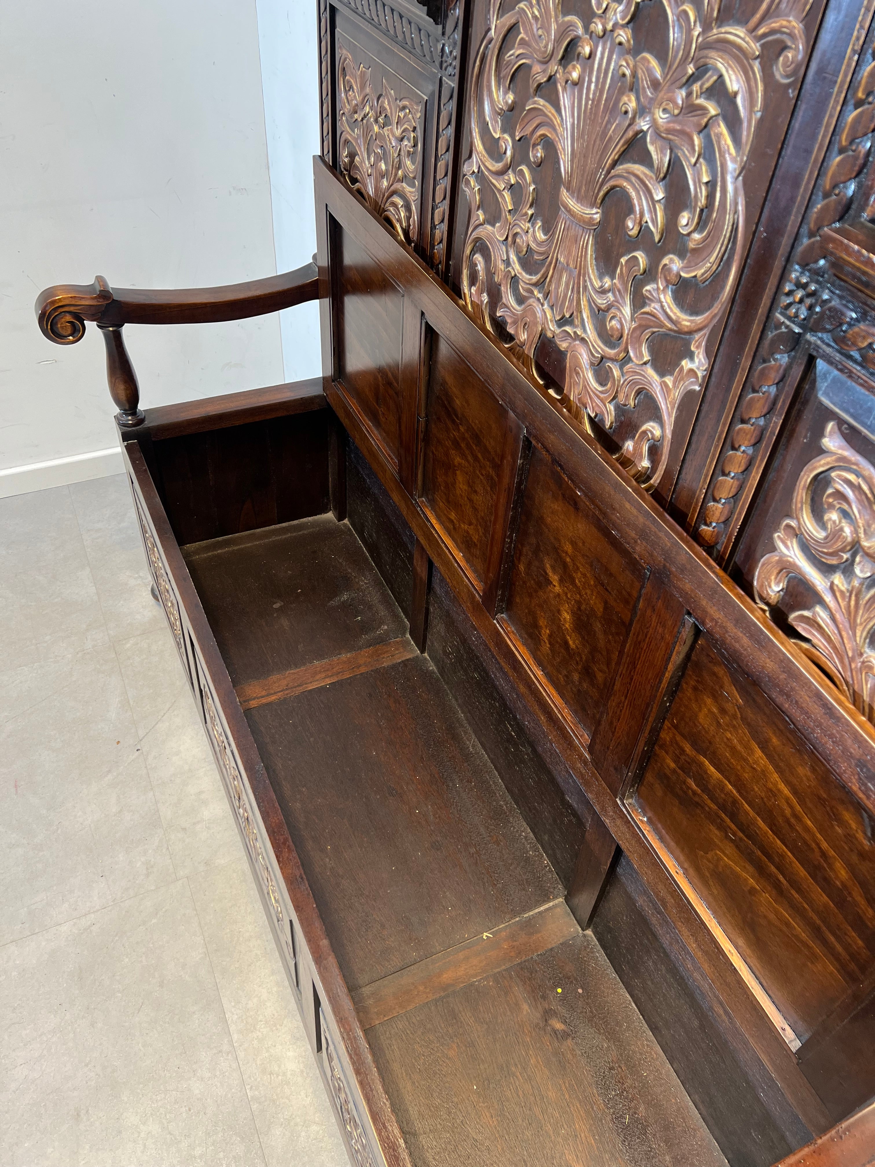 Victorian Carved Hall Bench with Storage Chest – 19th Century