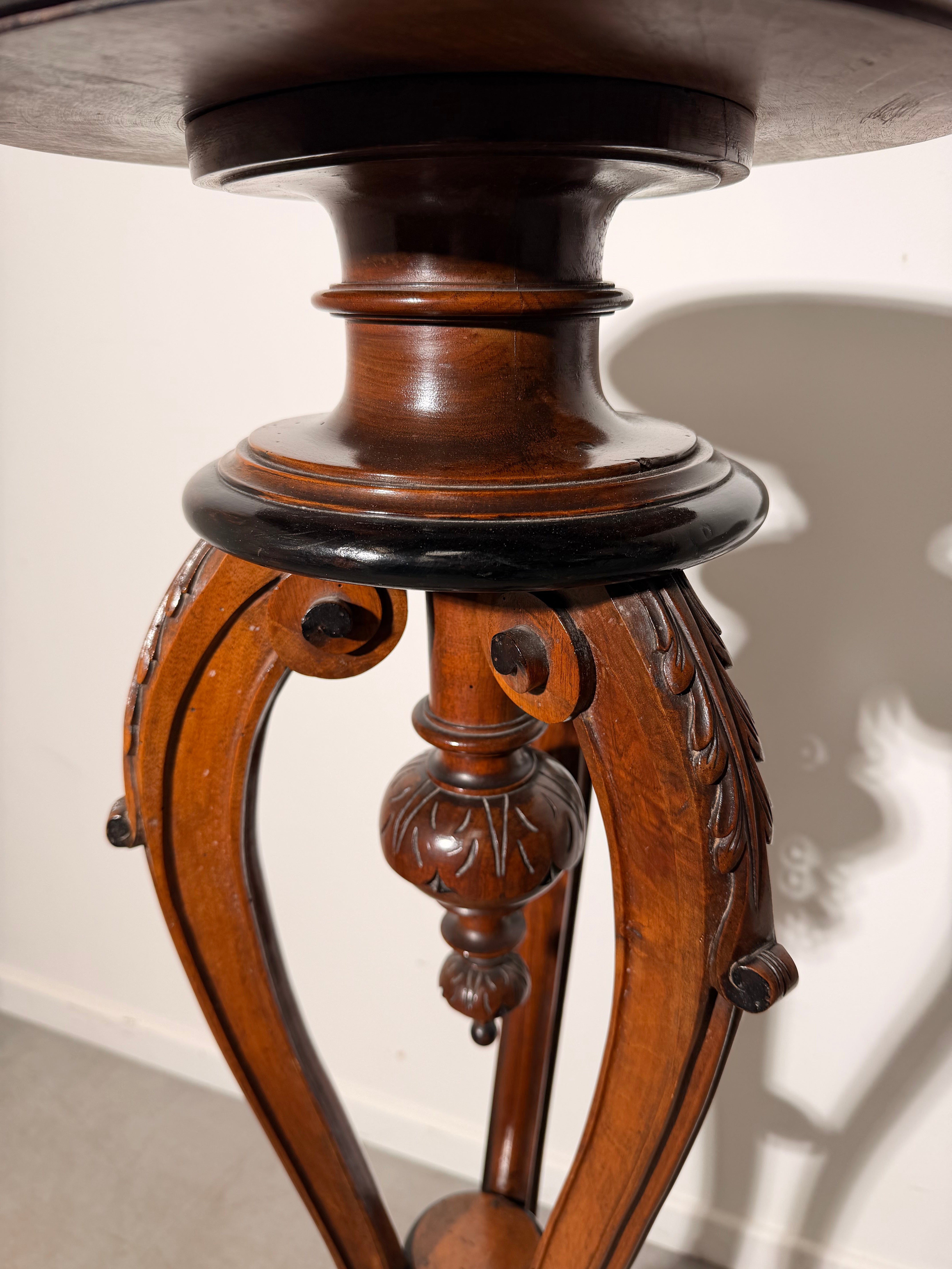 Antique Victorian Pedestal