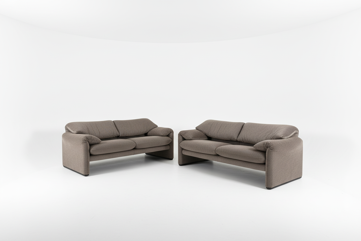 Cassina Maraluga 2,5 + 2 sofa set by Vico Magistretti
