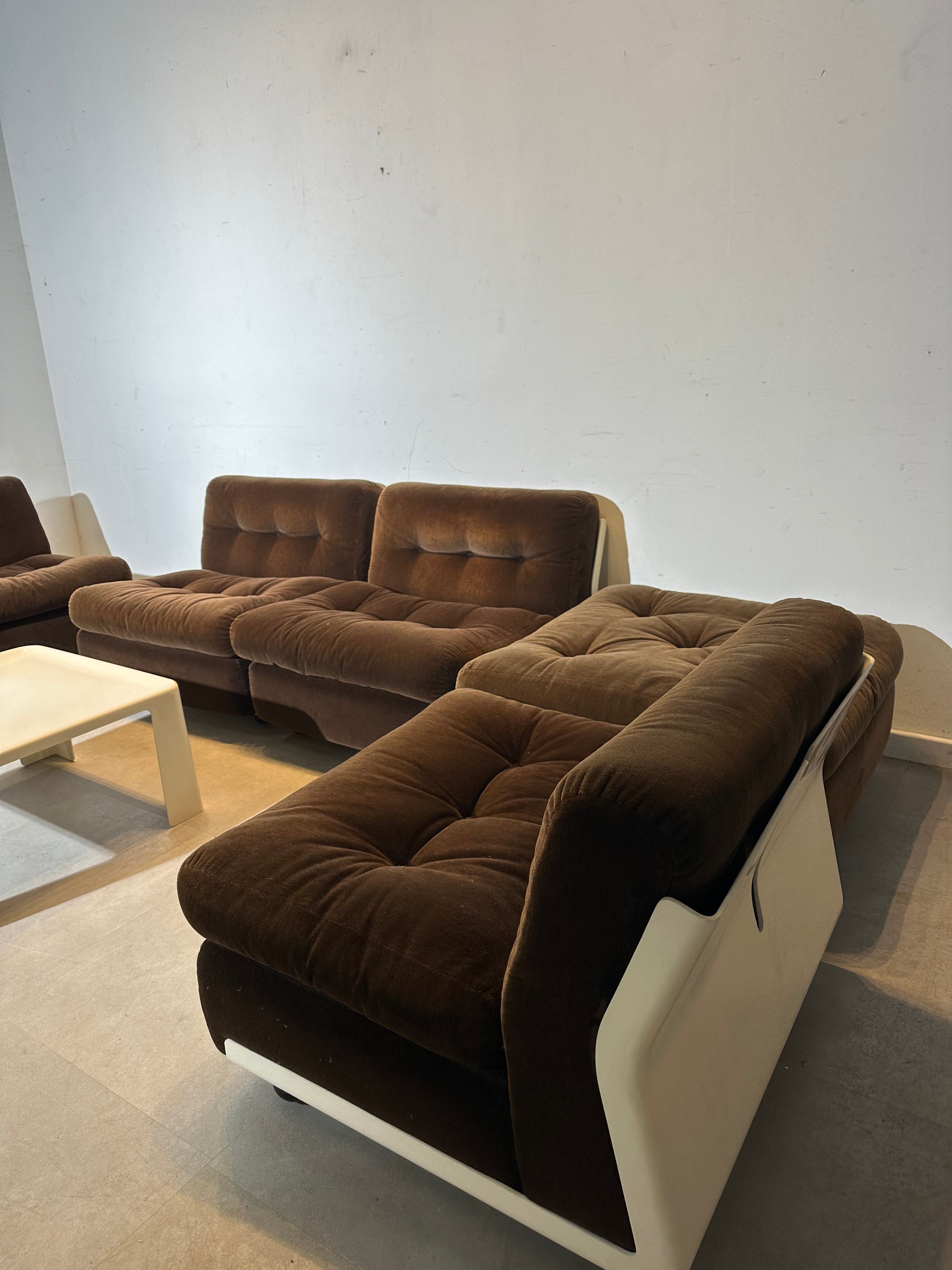 Amanta Modular Sofa Set by Mario Bellini for C&B Italia + Original Table
