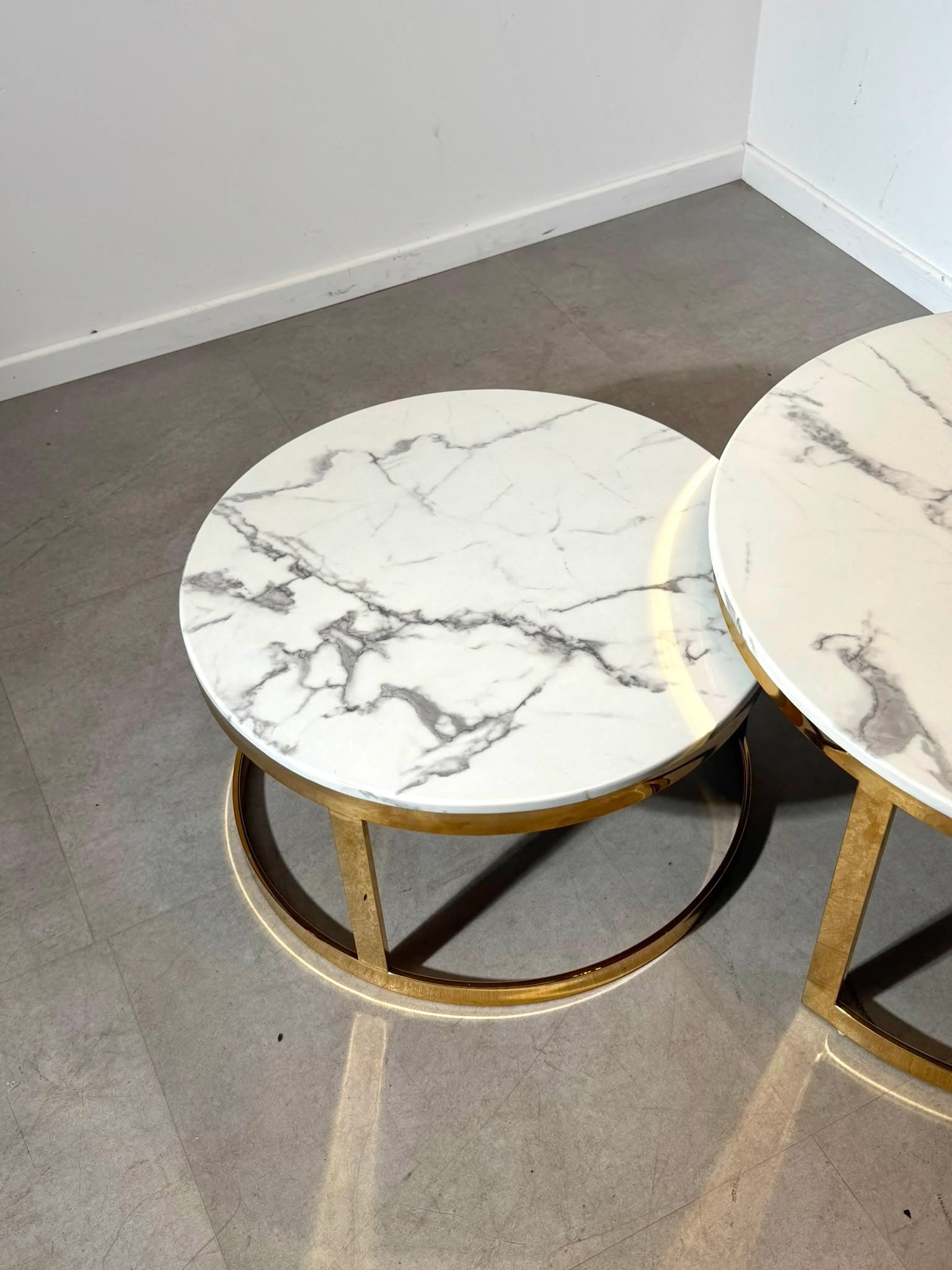 Set of Two Round Marble Look Coffee Tables