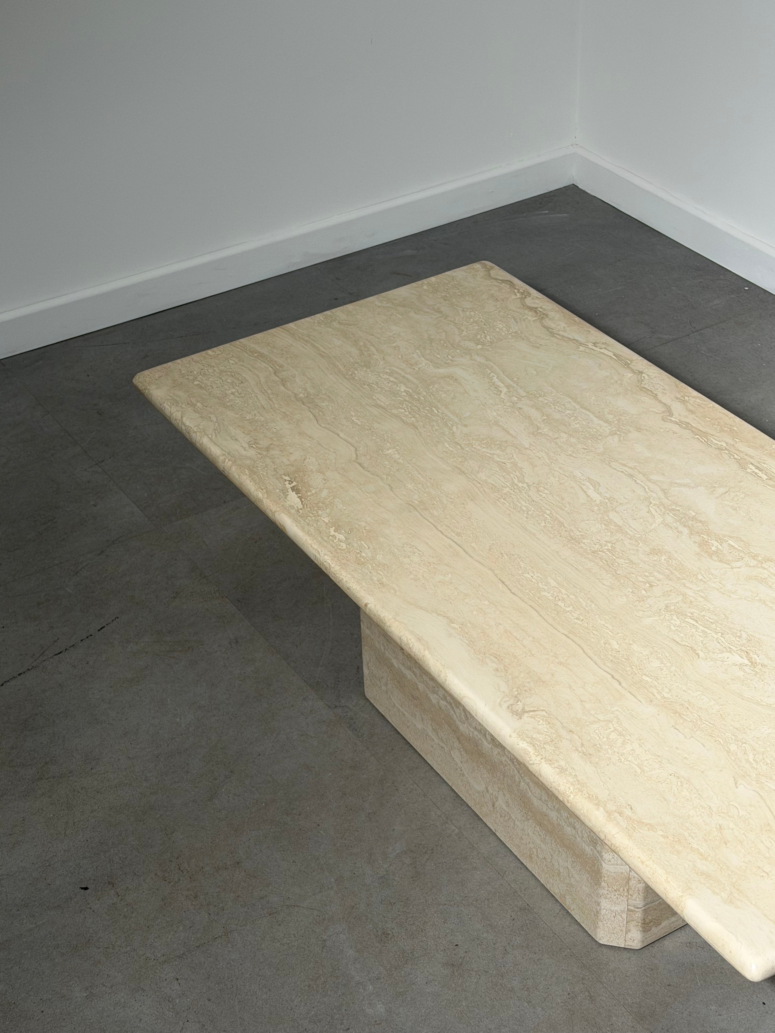 Vintage Travertine Coffee Table – Sculptural Stone Design – 116 x 55 x 38 cm