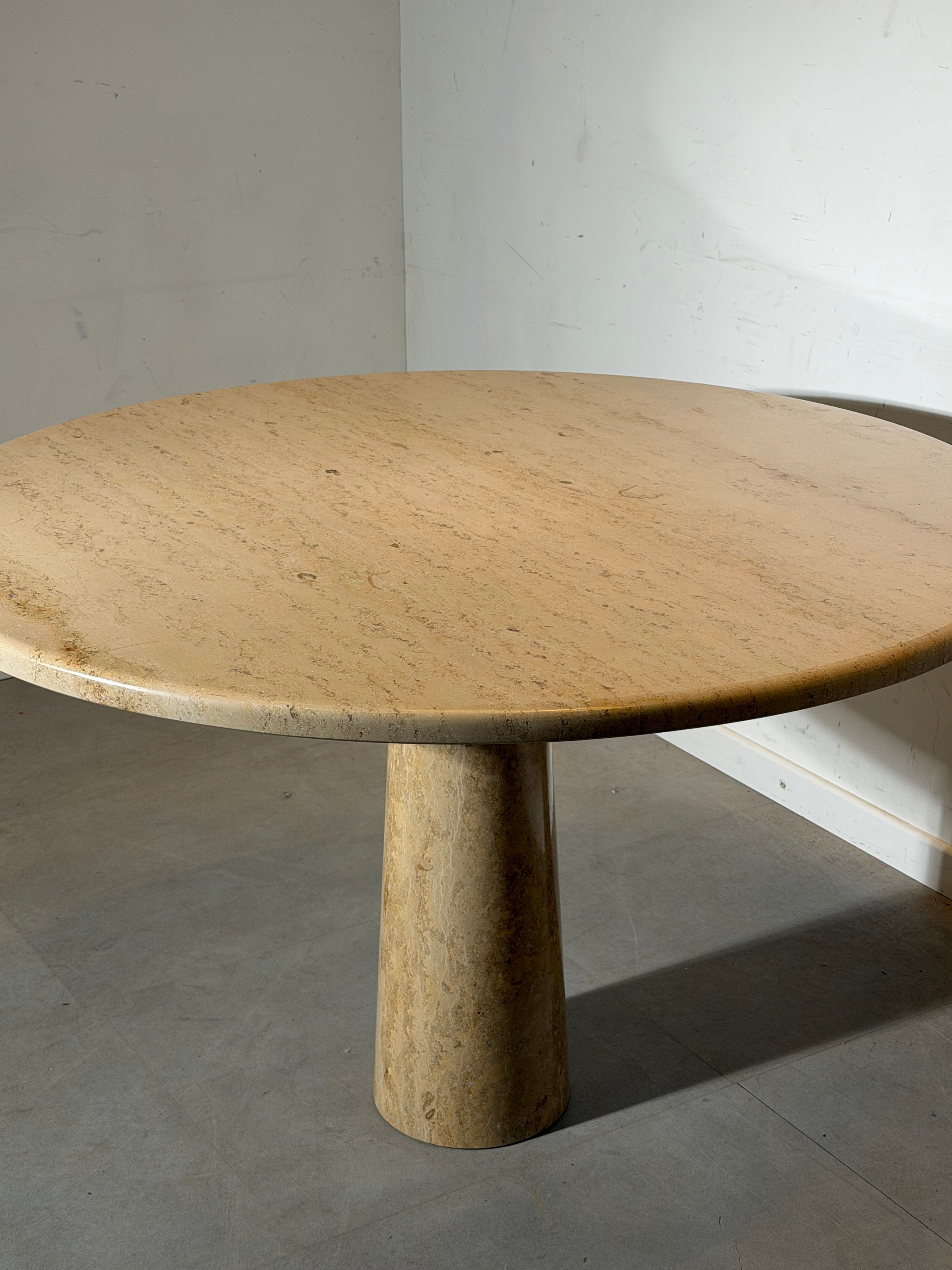 Vintage Jura stone pedestal dining table – Ø125 cm