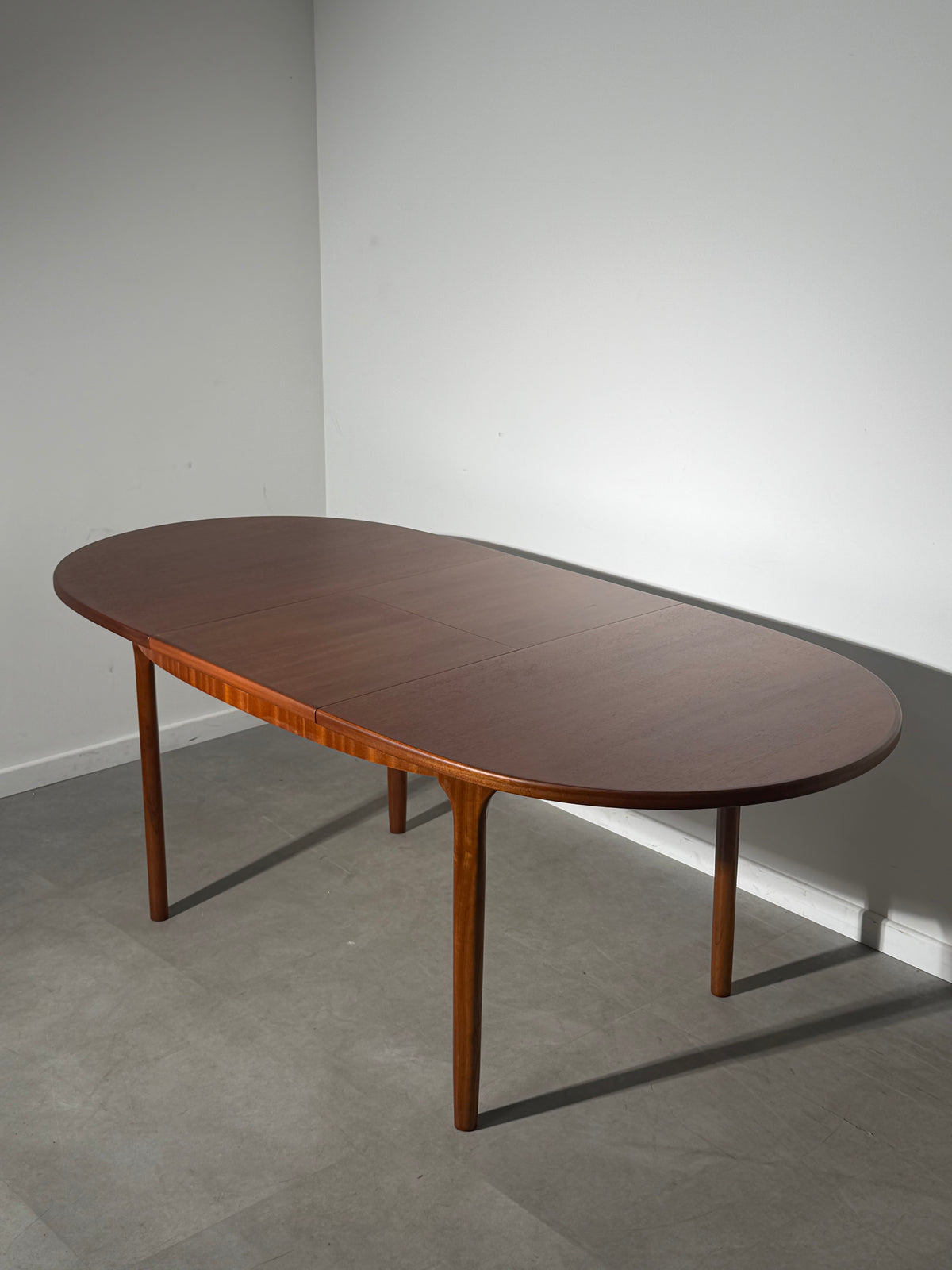 A.H. McIntosh Extendable Teak Dining Table – Mid-Century Modern