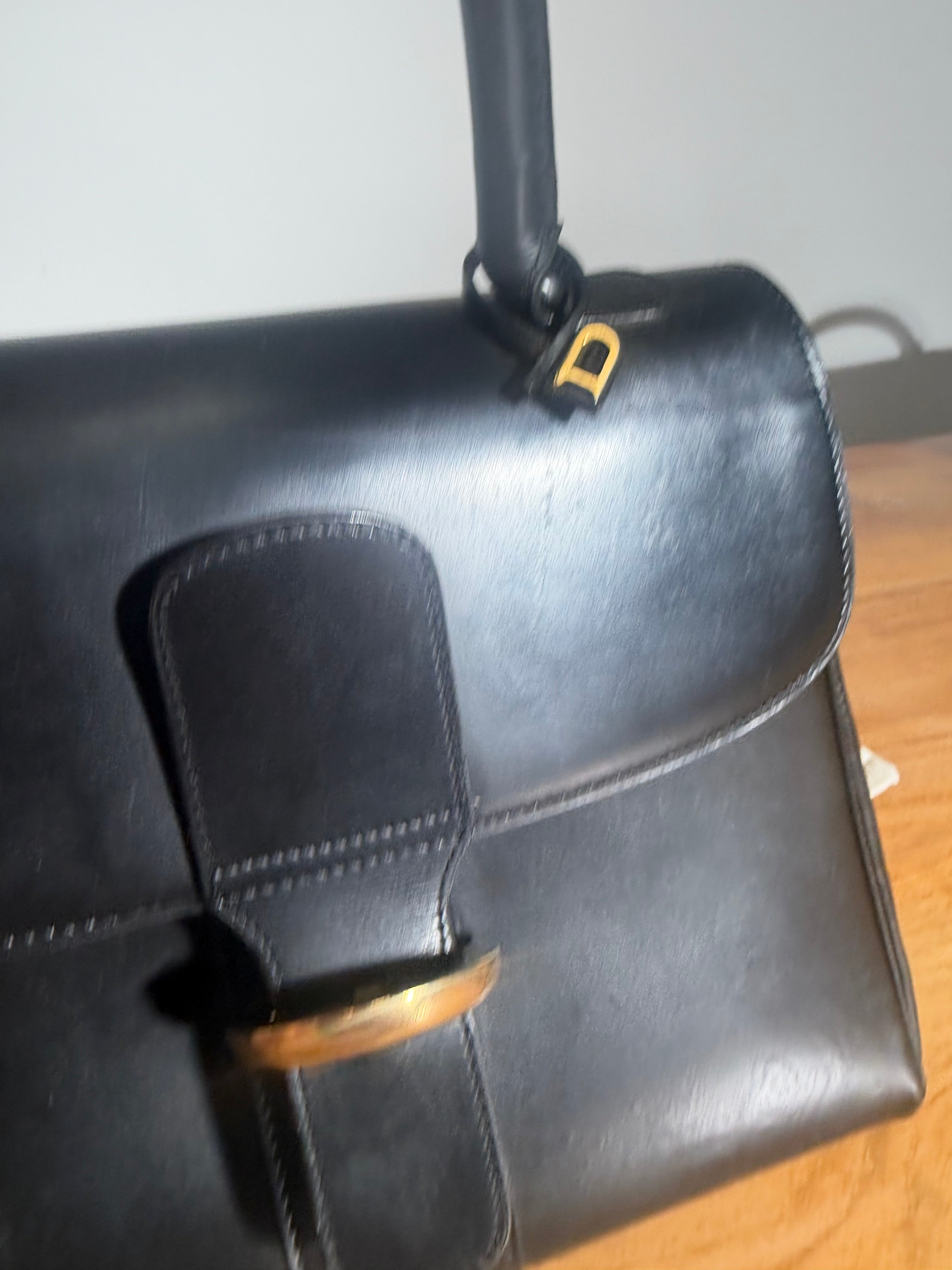 Delvaux Brillant MM Handbag – Black Leather