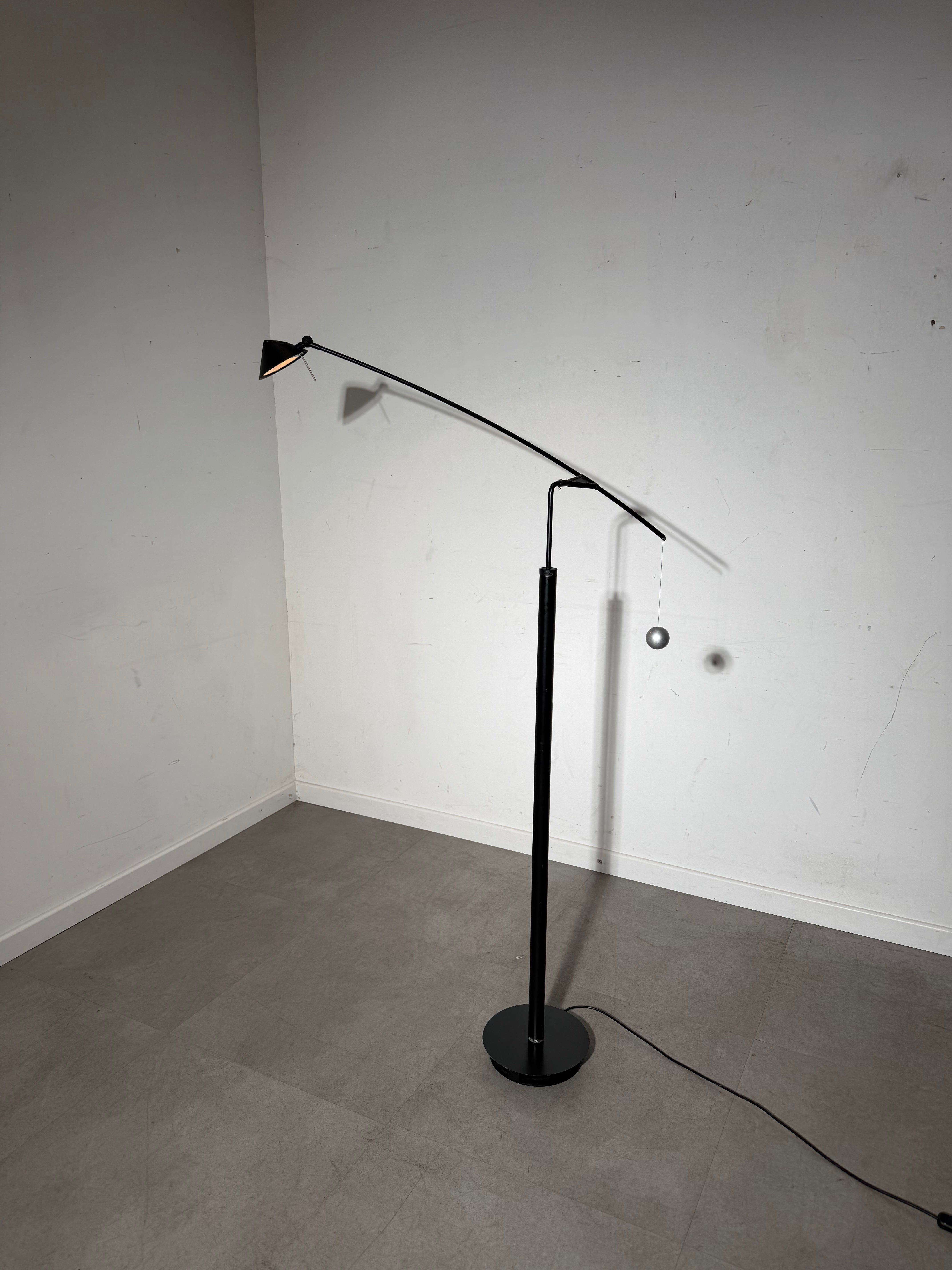 Lampadaire Artemide Nestore Lettura – Design par Carlo Forcolini, Italie