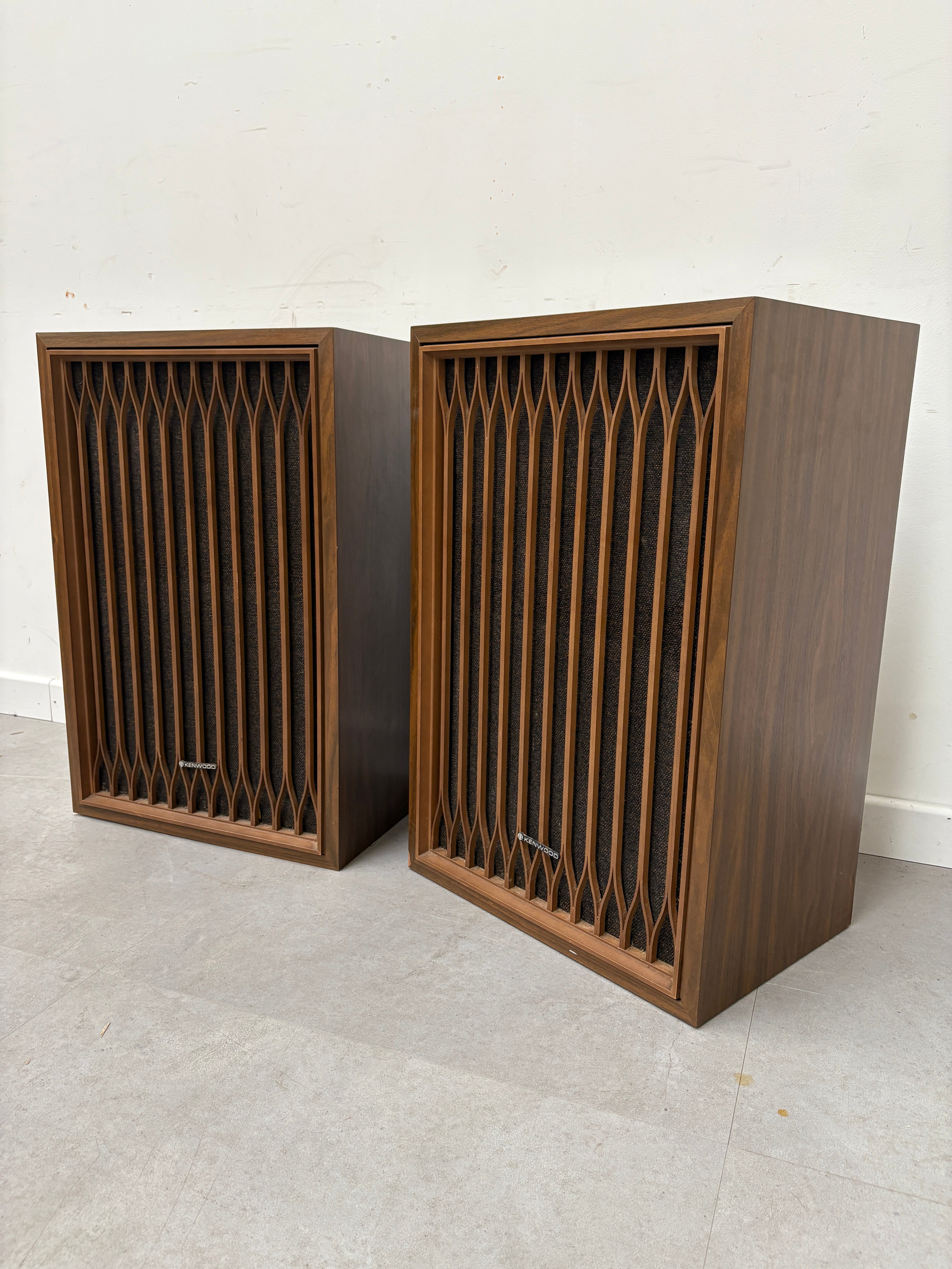 Pair of Vintage Kenwood KL 777 Speakers