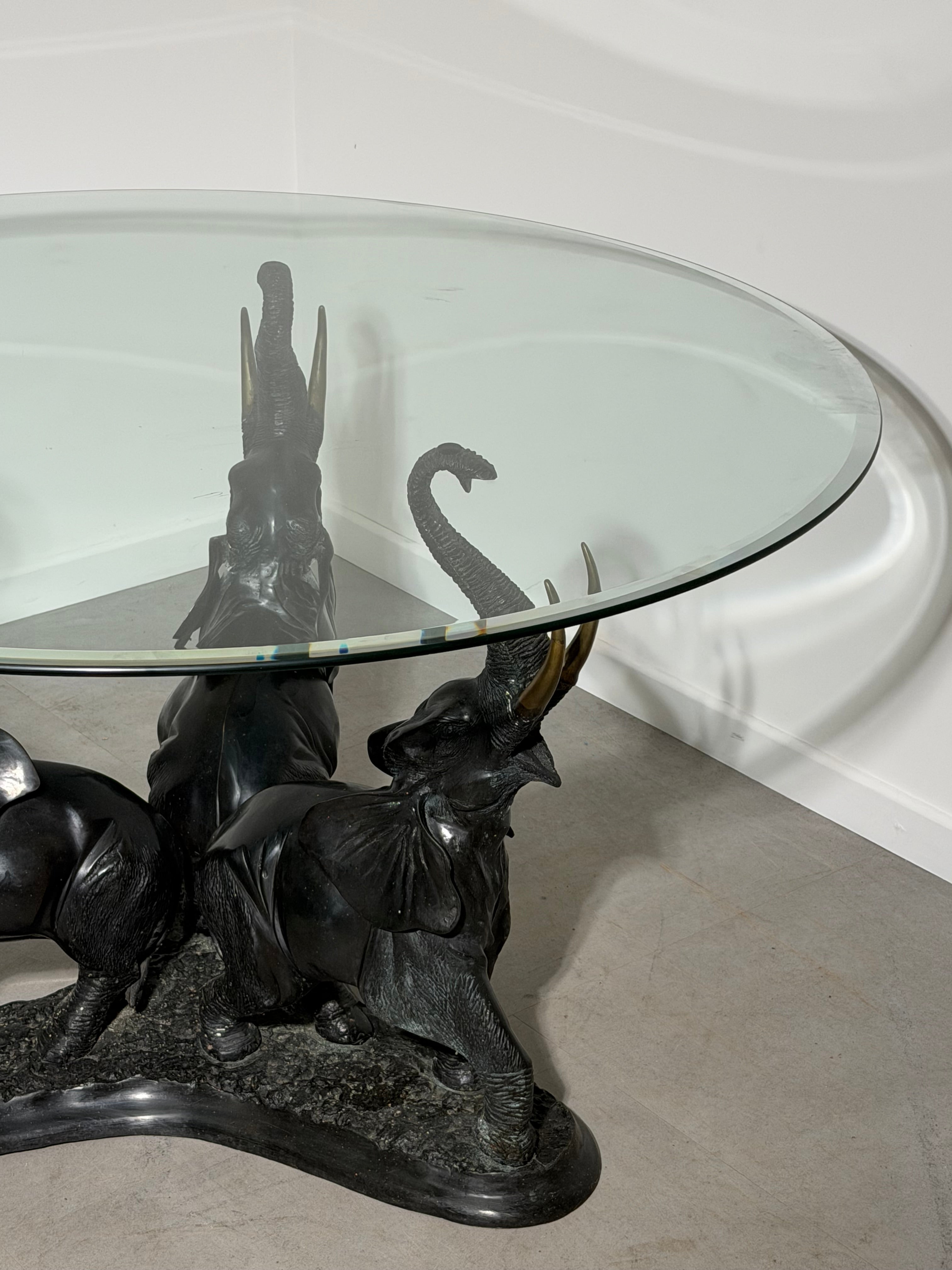 Vintage Bronze Elephant Trio Coffee Table with Round Beveled Glass Top – Regency Style – 130 cm