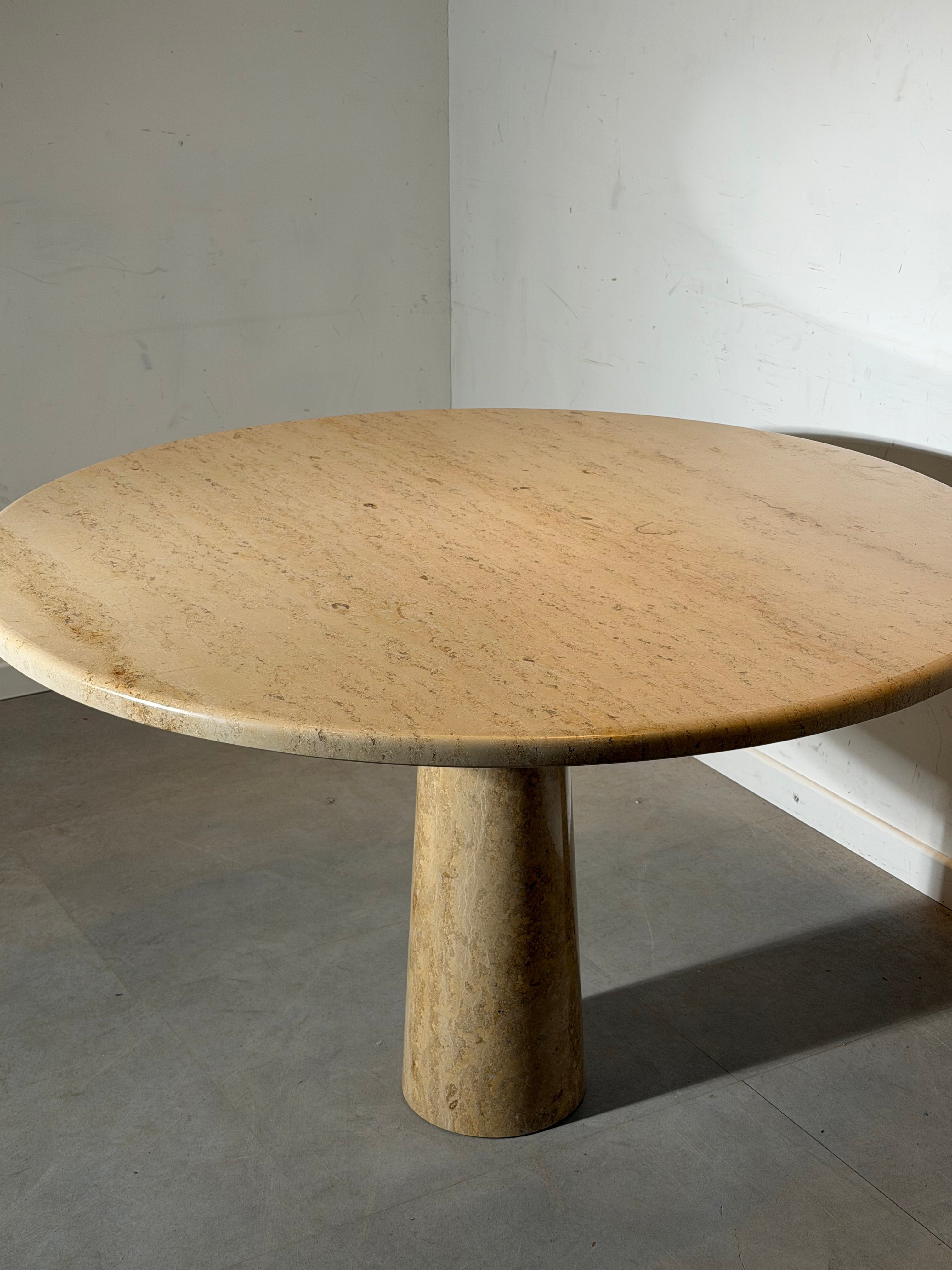 Vintage Jura stone pedestal dining table – Ø125 cm