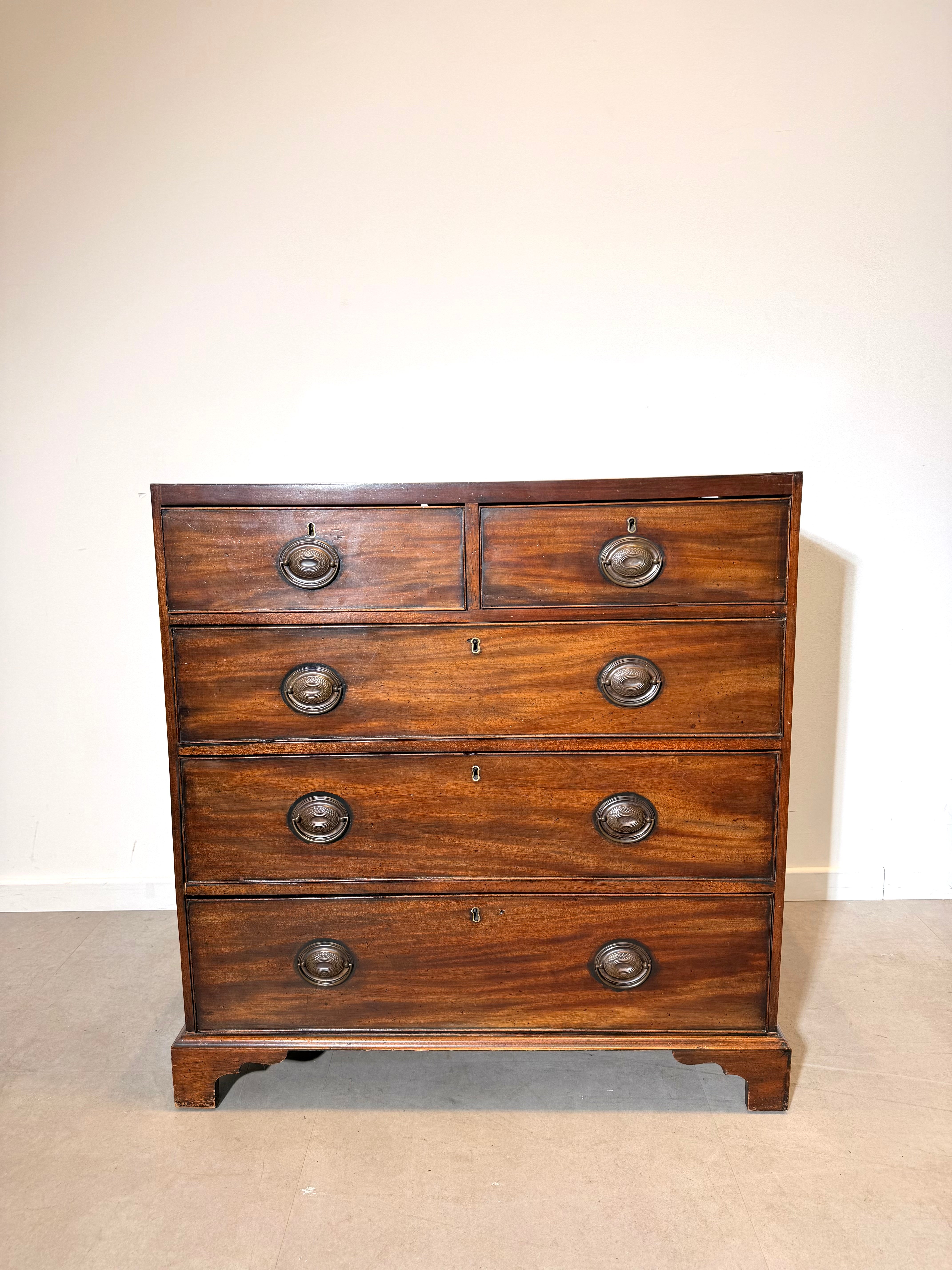 Antique Mahogany Chest of Drawers