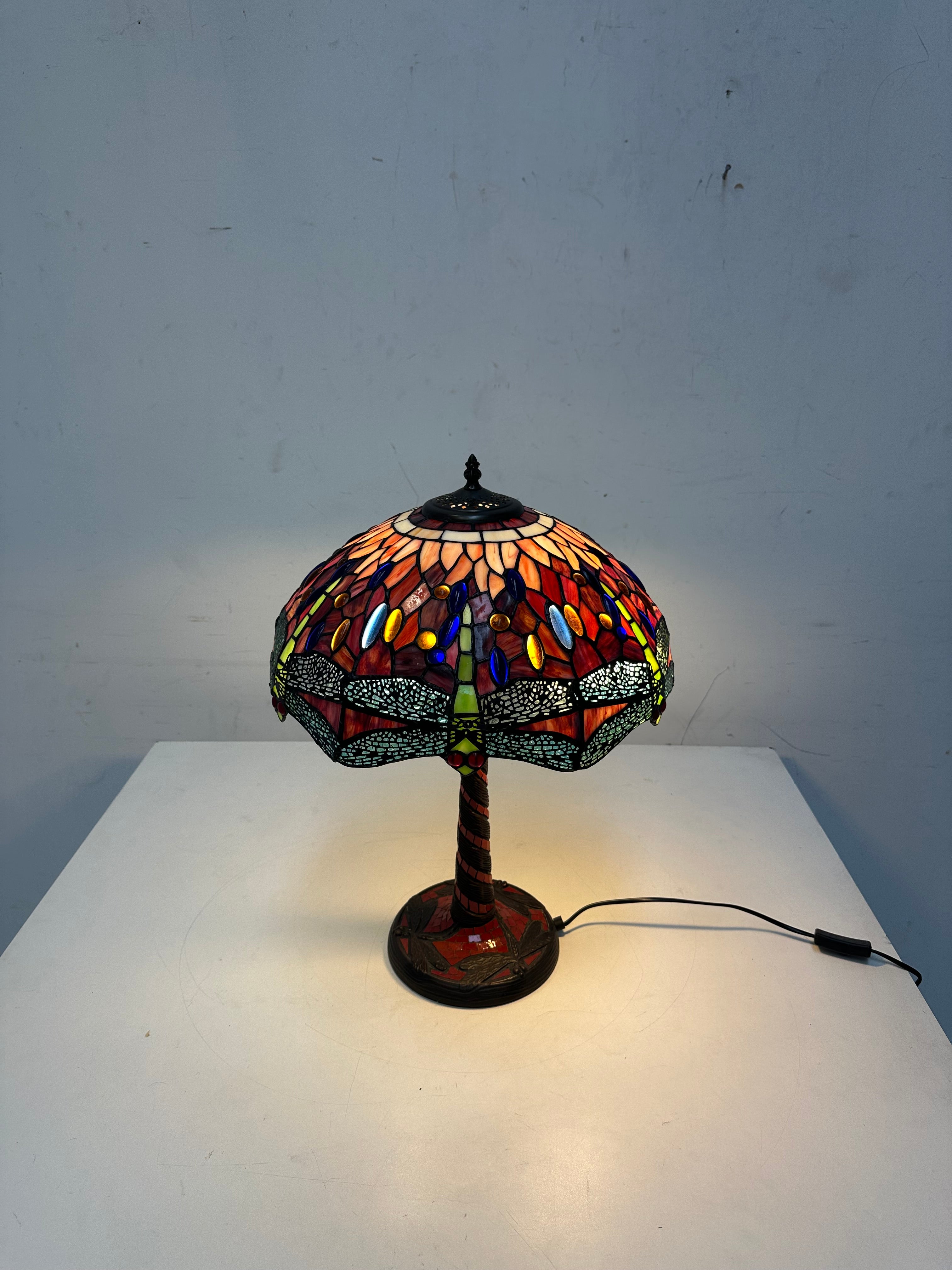 Tiffany style table lamp