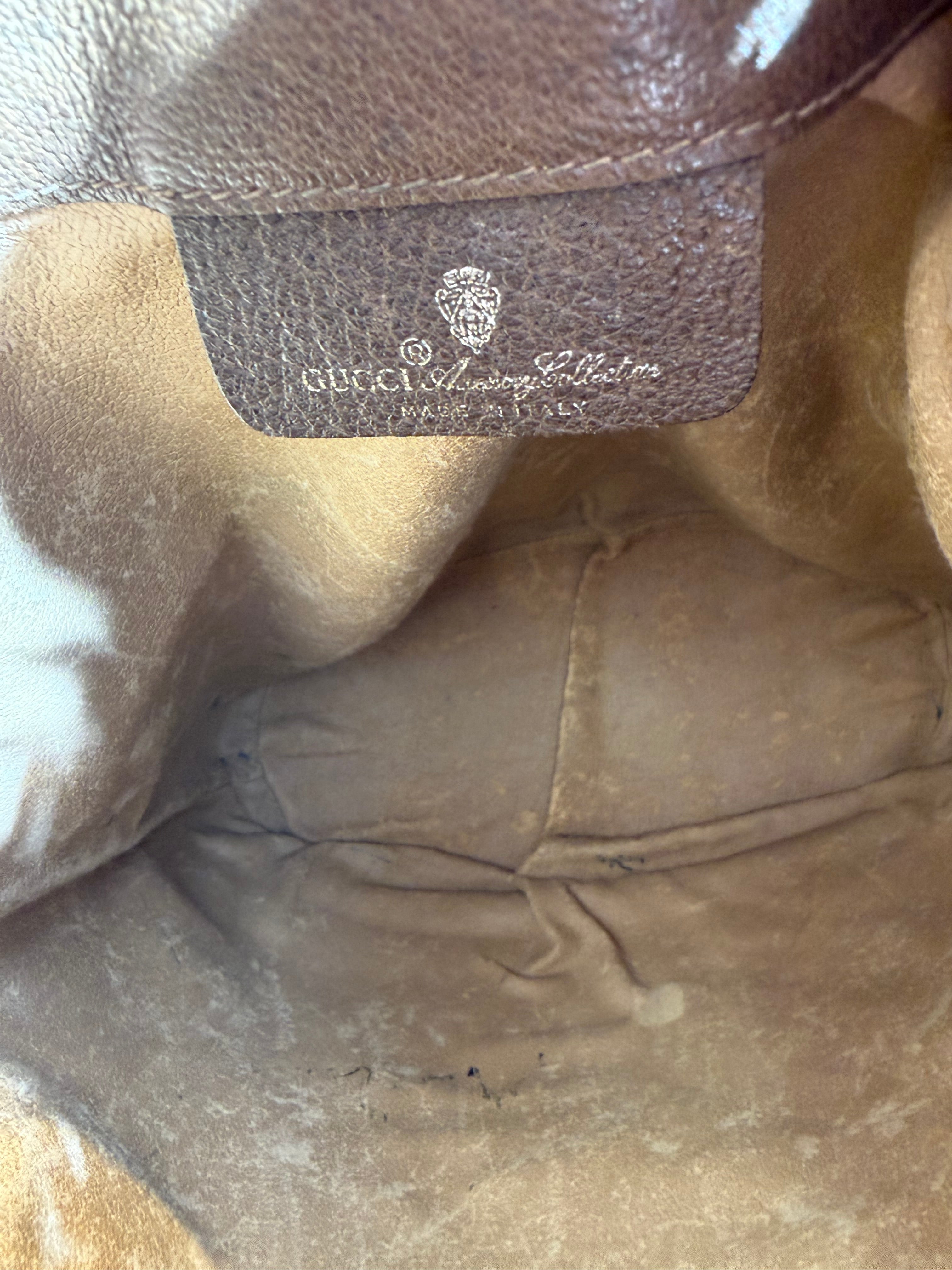 Sac seau Gucci Ophidia en toile GG