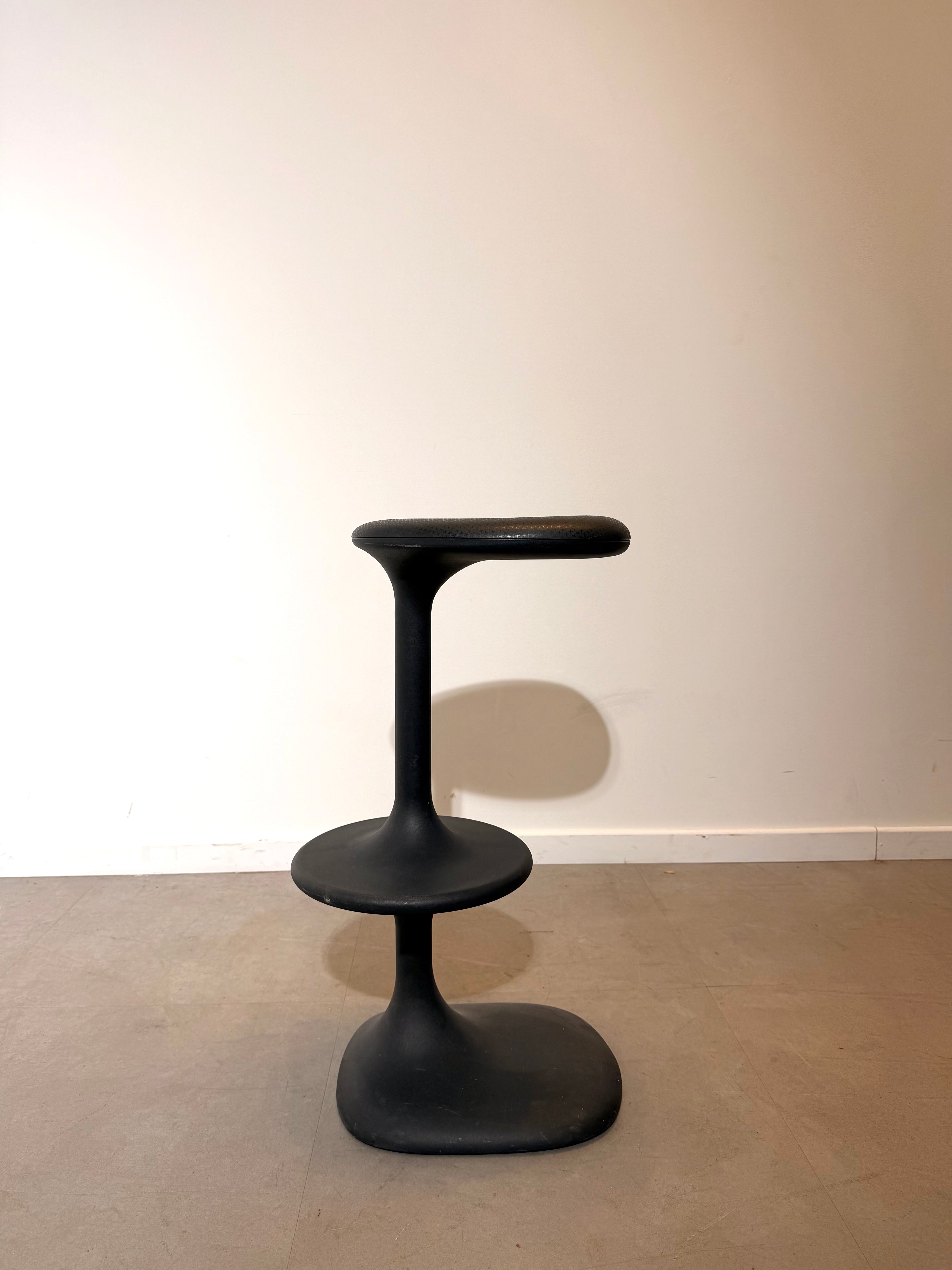 Casamania Kant Stool by Karim Rashid – Black | Made in Italy