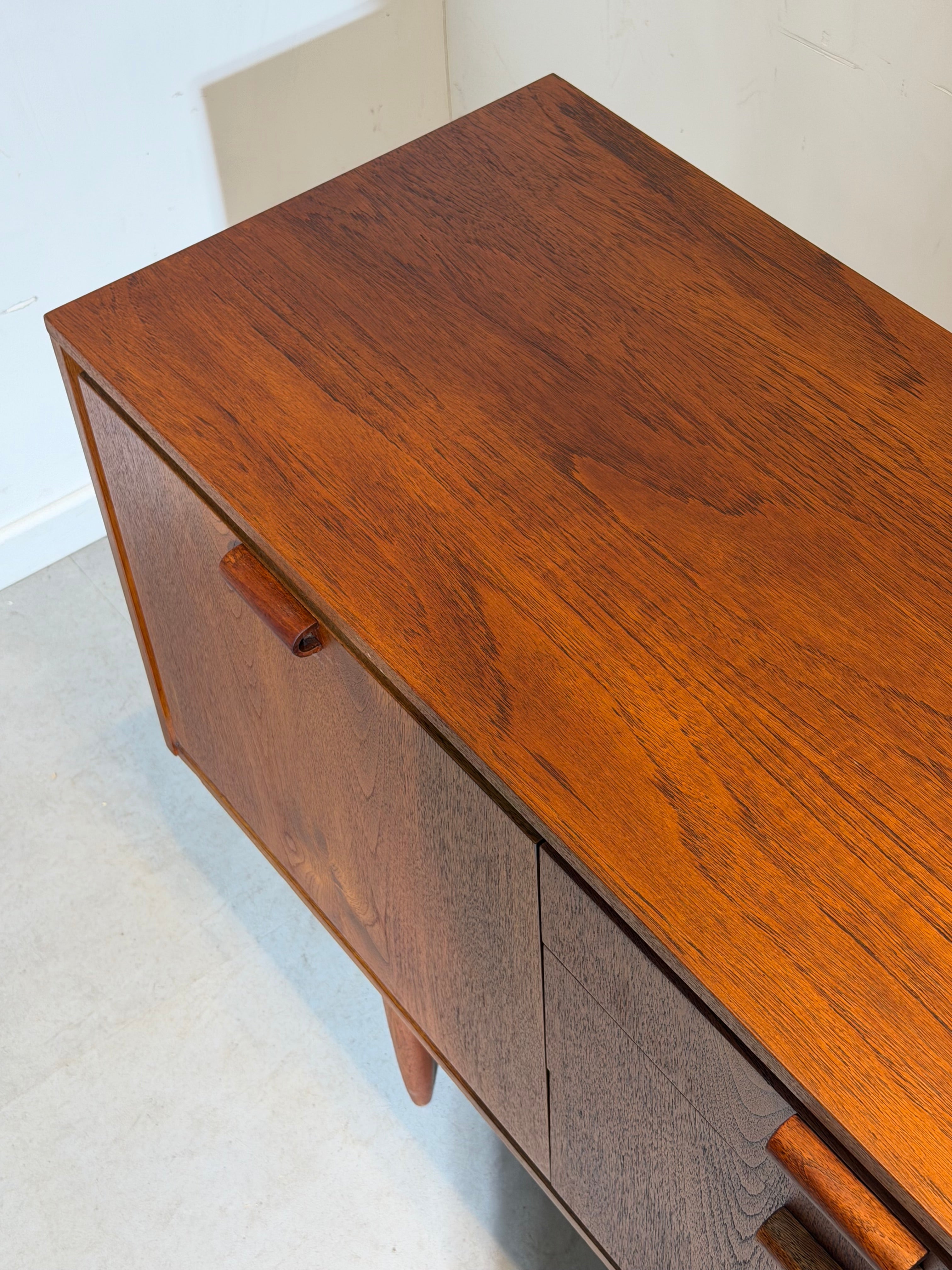 Austinsuite Teak Sideboard – Large Mid-Century Modern British Design