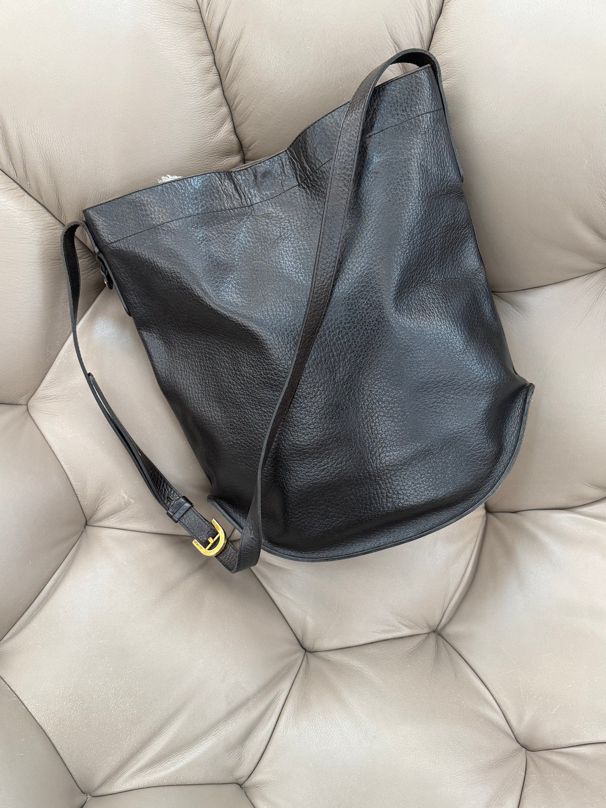 Delvaux Le Pin Black Leather Crossbody Bag – 35 × 32 cm