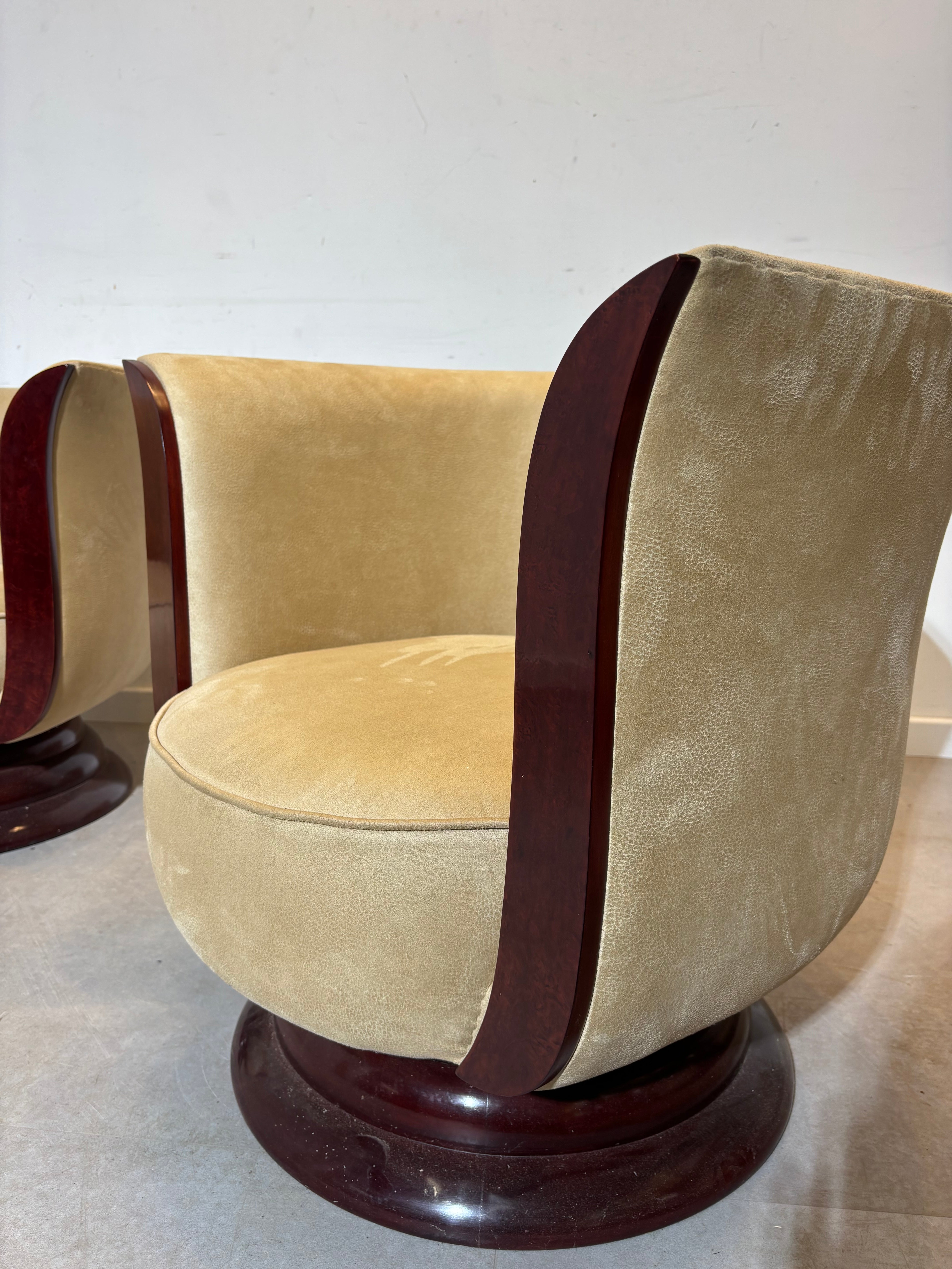 Art Deco Lounge Tulip Chair by Hotel Le Malandre