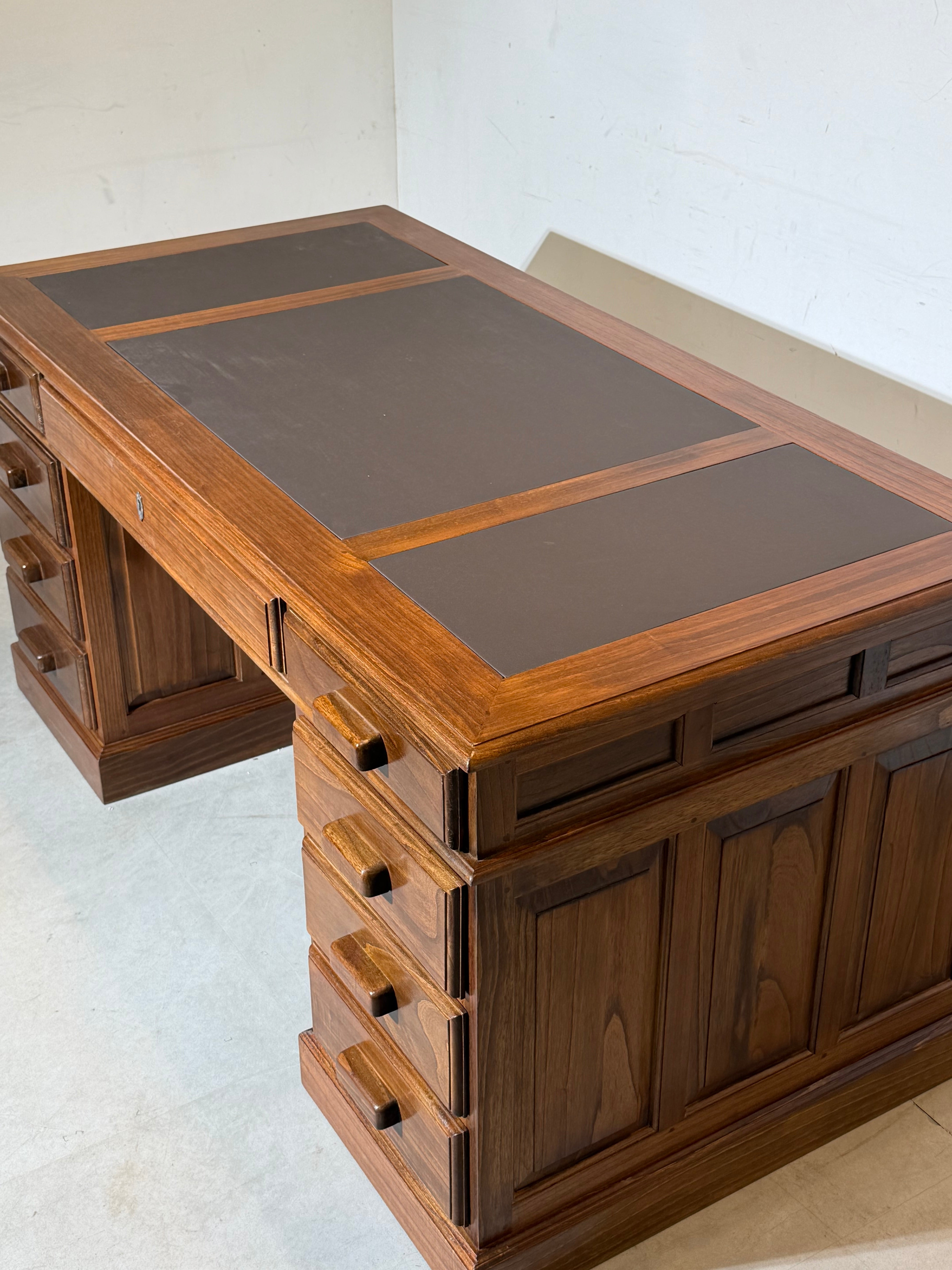 Antique Double-Sided Executive Desk – Elm Wood – 160 cm