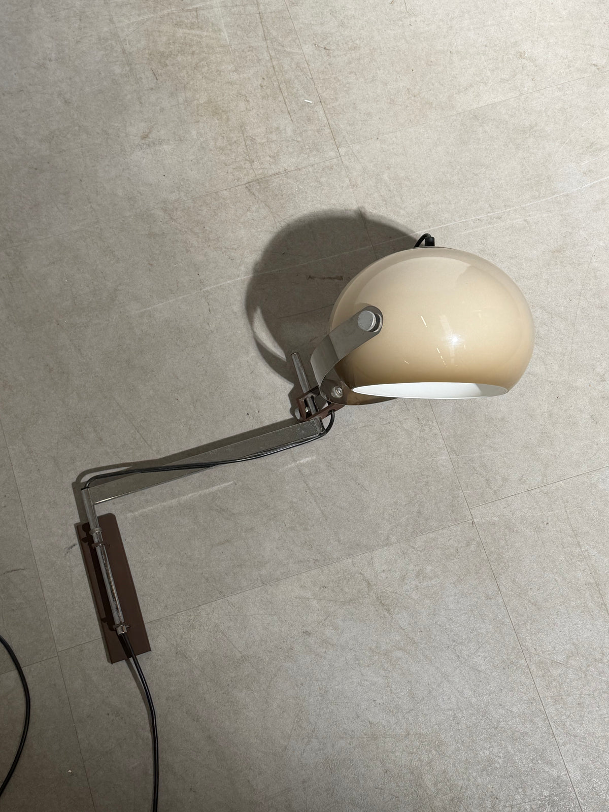 Dijkstra Mushroom Wall Light in Beige and Chrome
