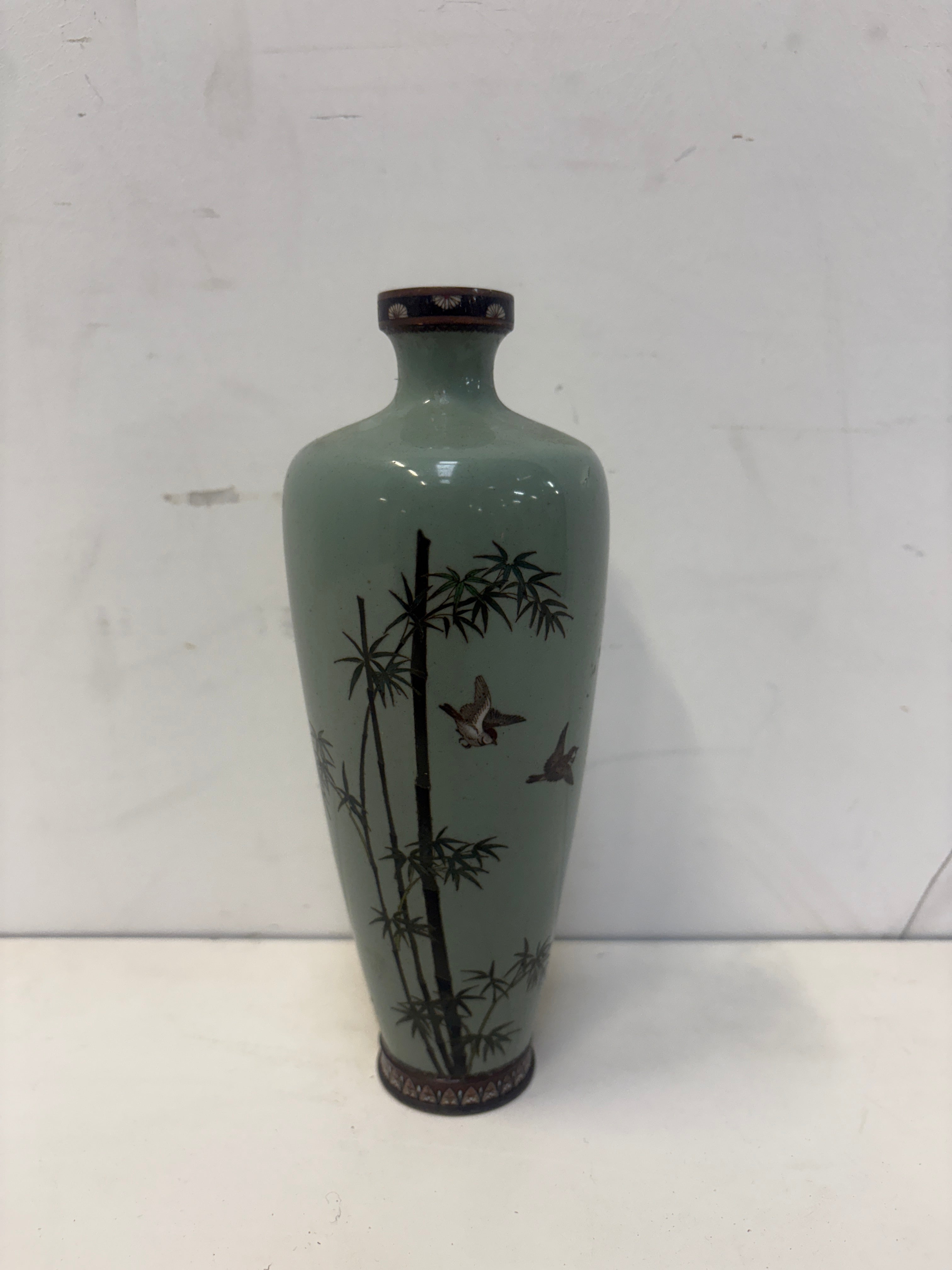 Vase Cloisonné Japonais – Période Meiji – Motif Oiseau – 19 cm