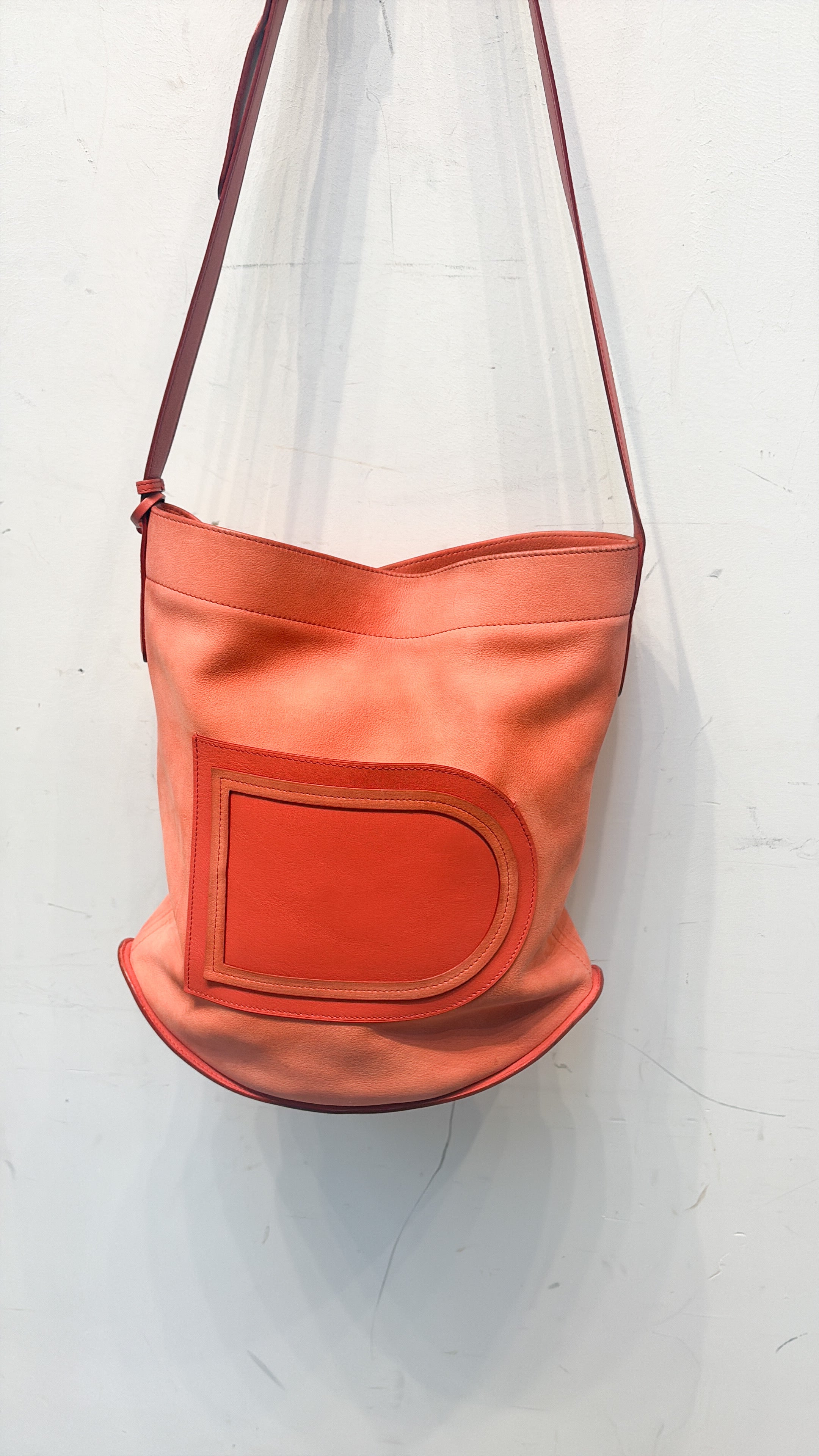 Delvaux le Pin salmon suede