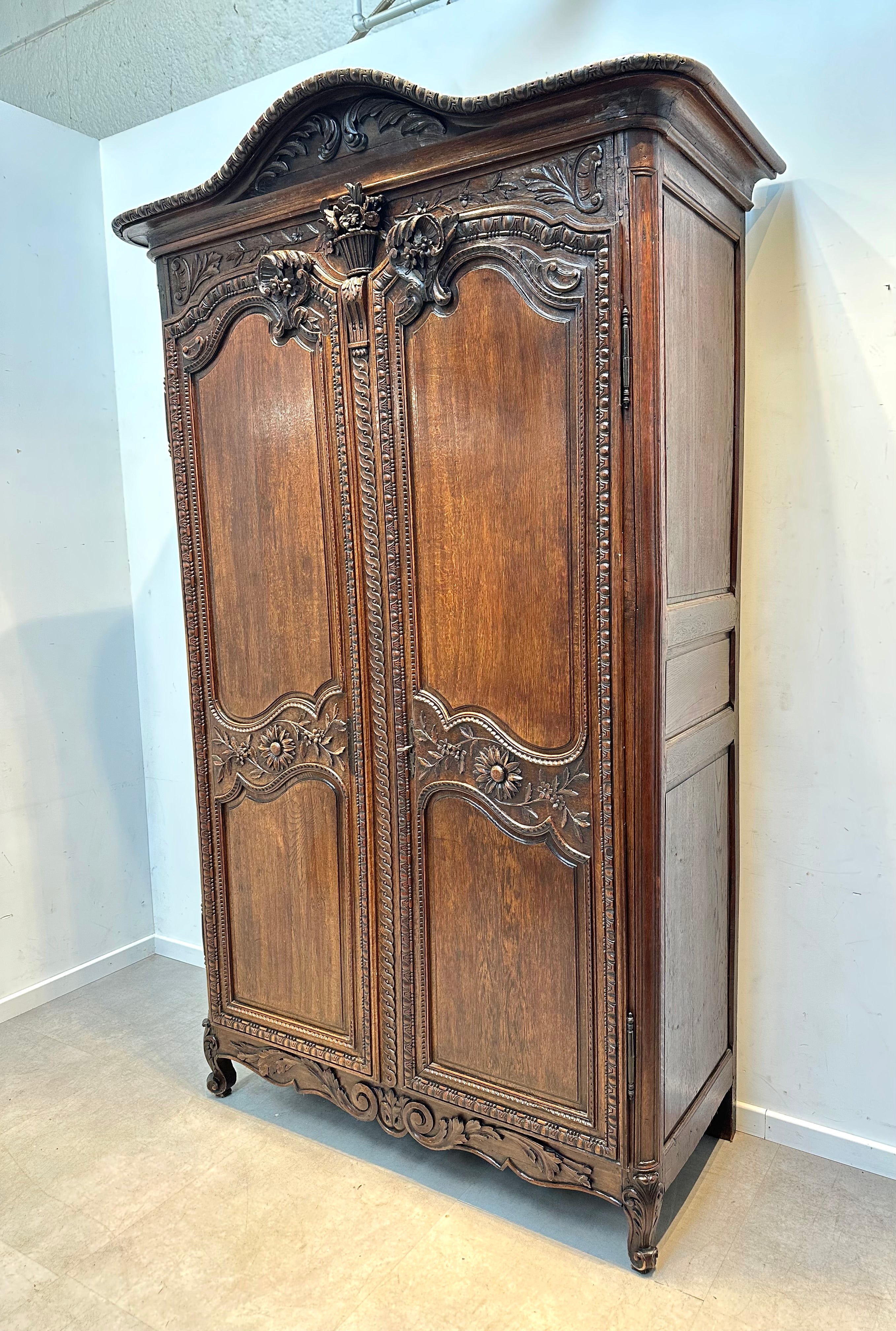 Antique French Louis XV Style Armoire in Carved Oak