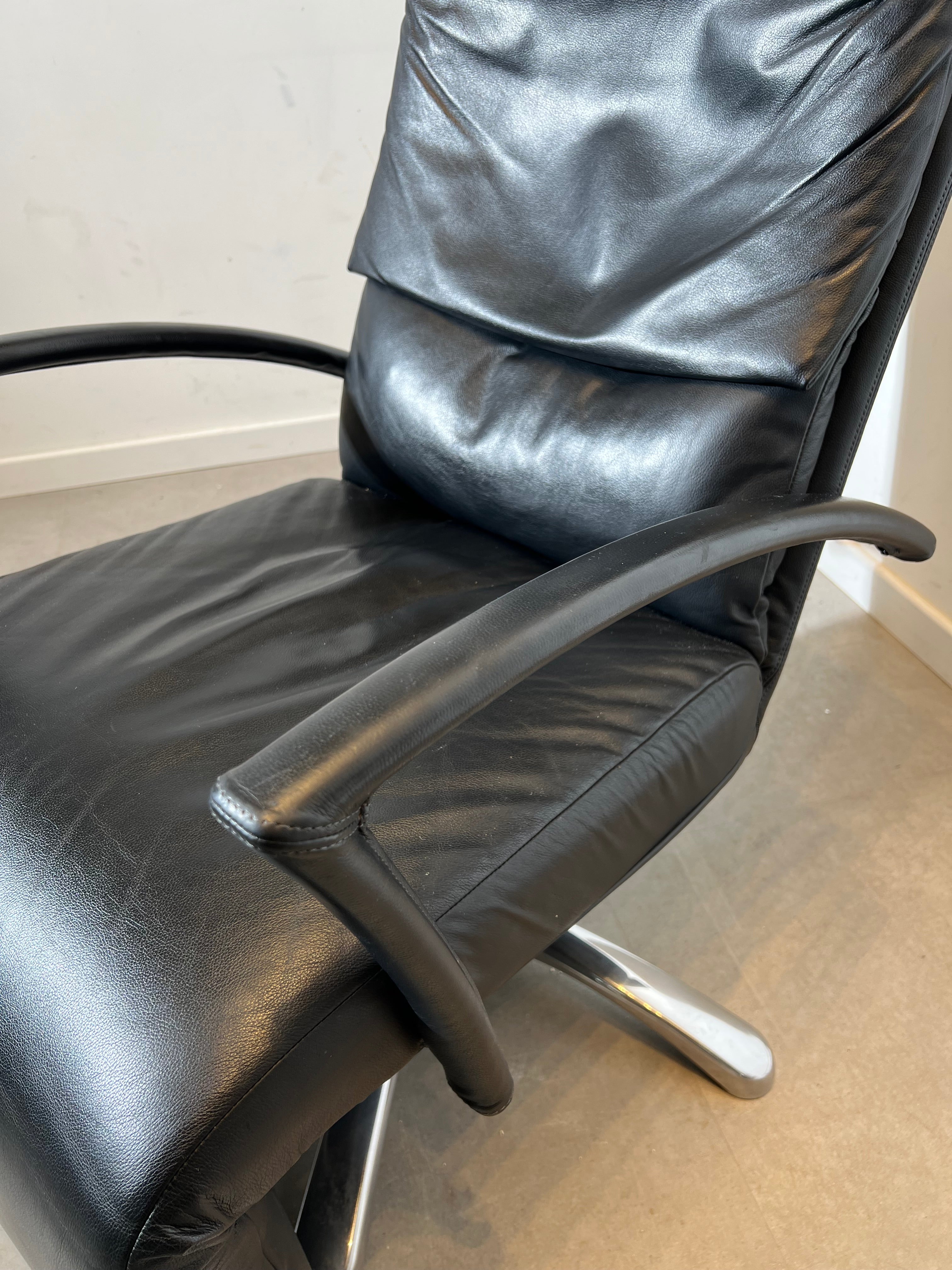 Durlet “Dayton” Leather Relax Armchair