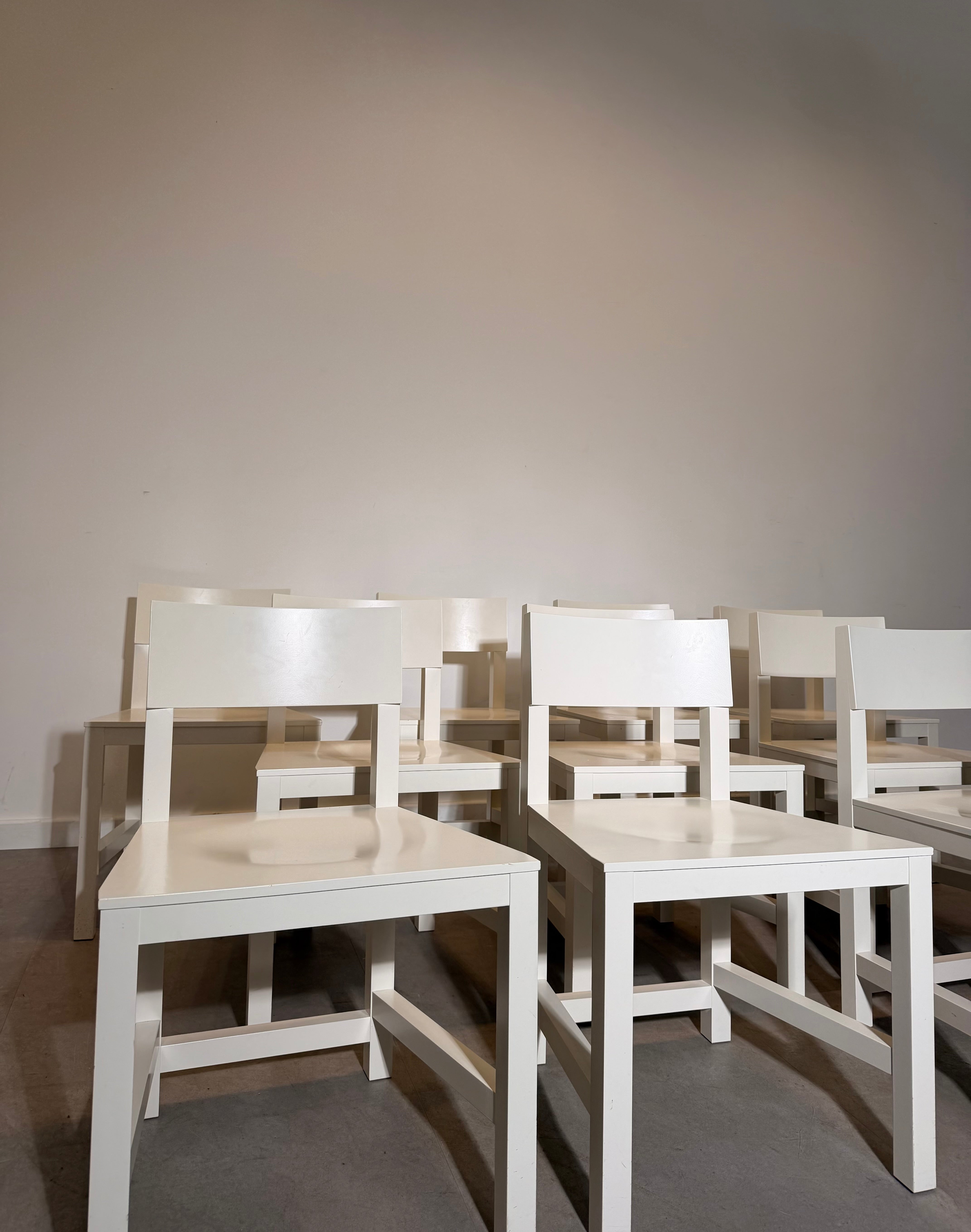 Moooi Shaker Dining Chair