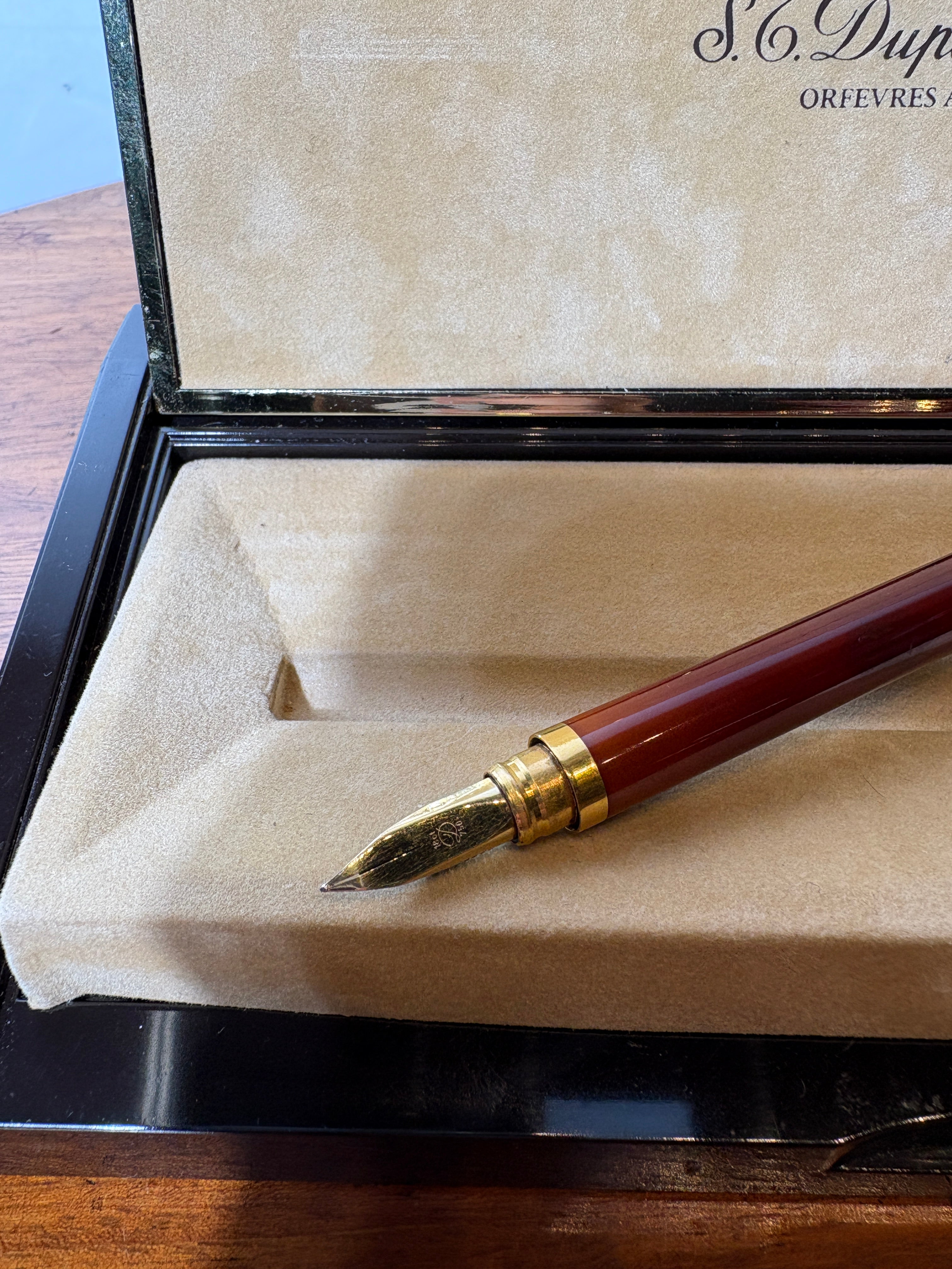 Stylo plume ST Dupont