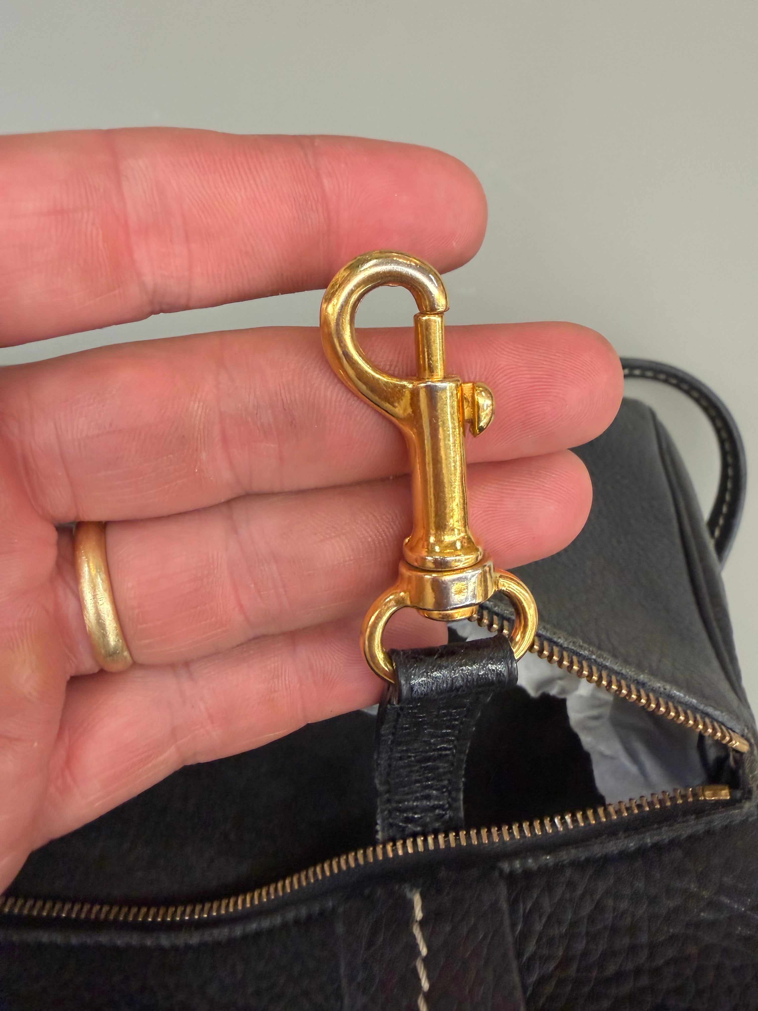 Delvaux Nuage Handbag – Black Grained Leather – Vintage
