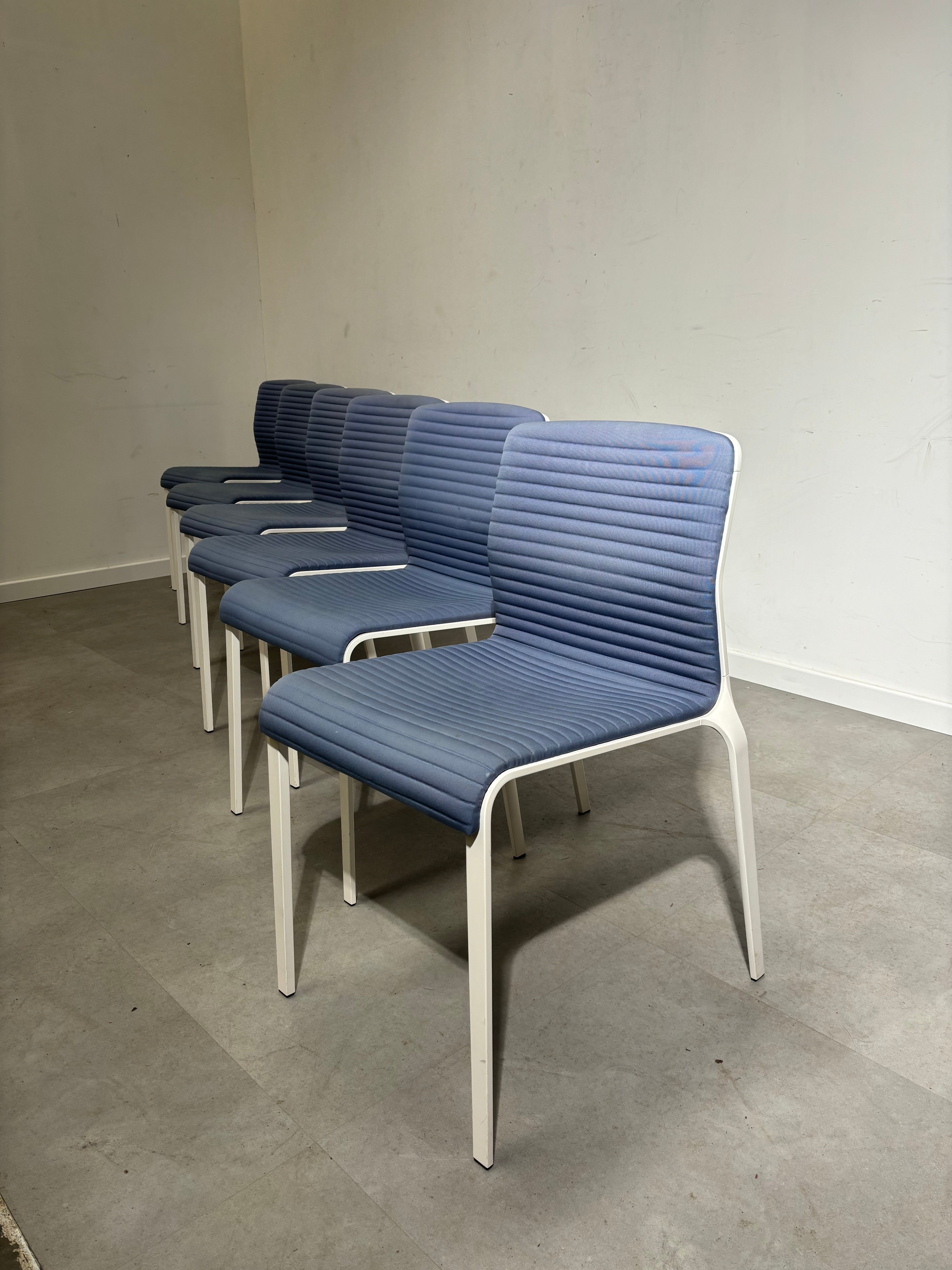 Ensemble de six chaises MDF italia Modèle « Bend »