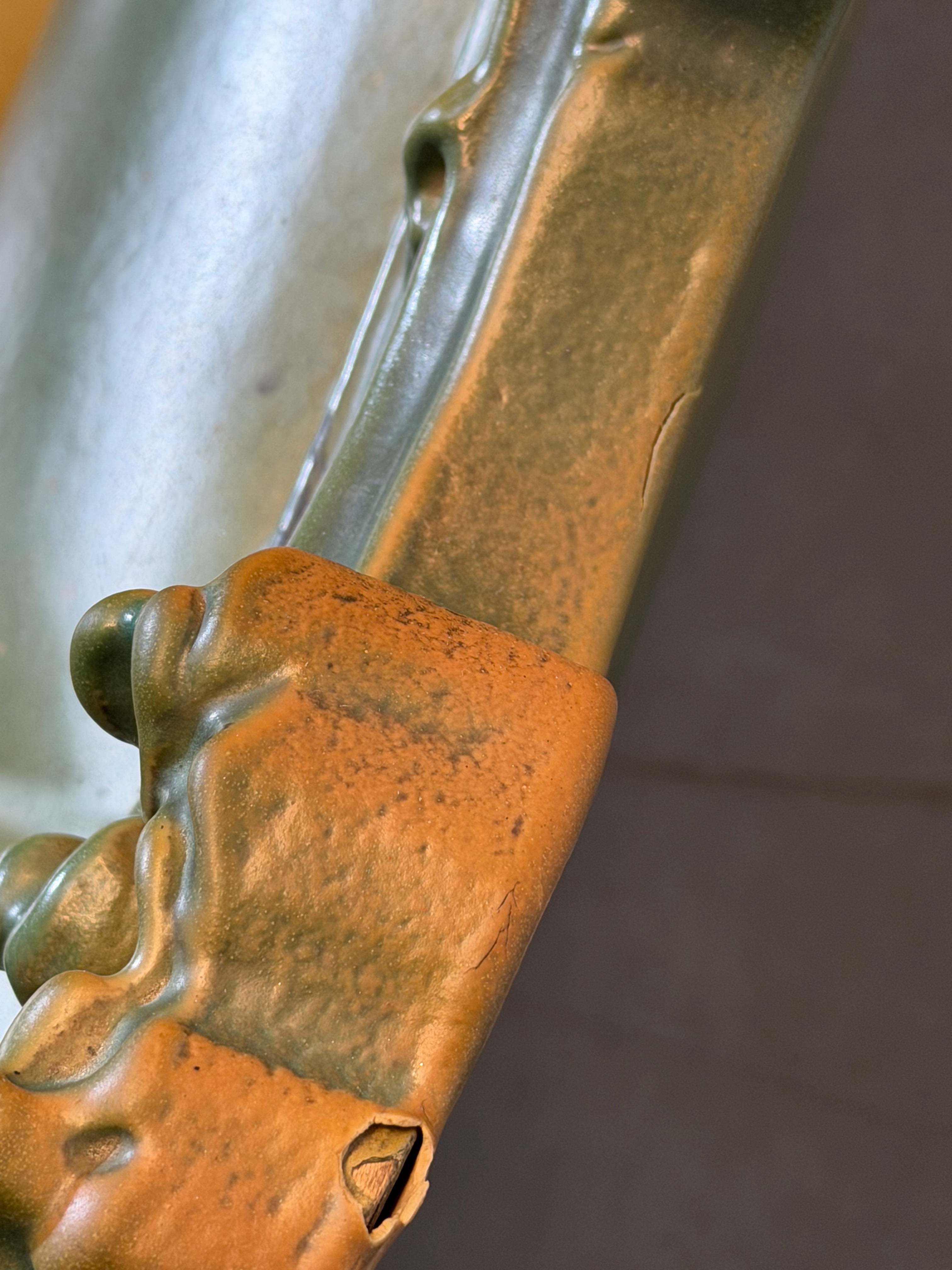 Sixinch Rococo Leather Sofa – Former Sofa of Bar Louis Leuven – 230 cm