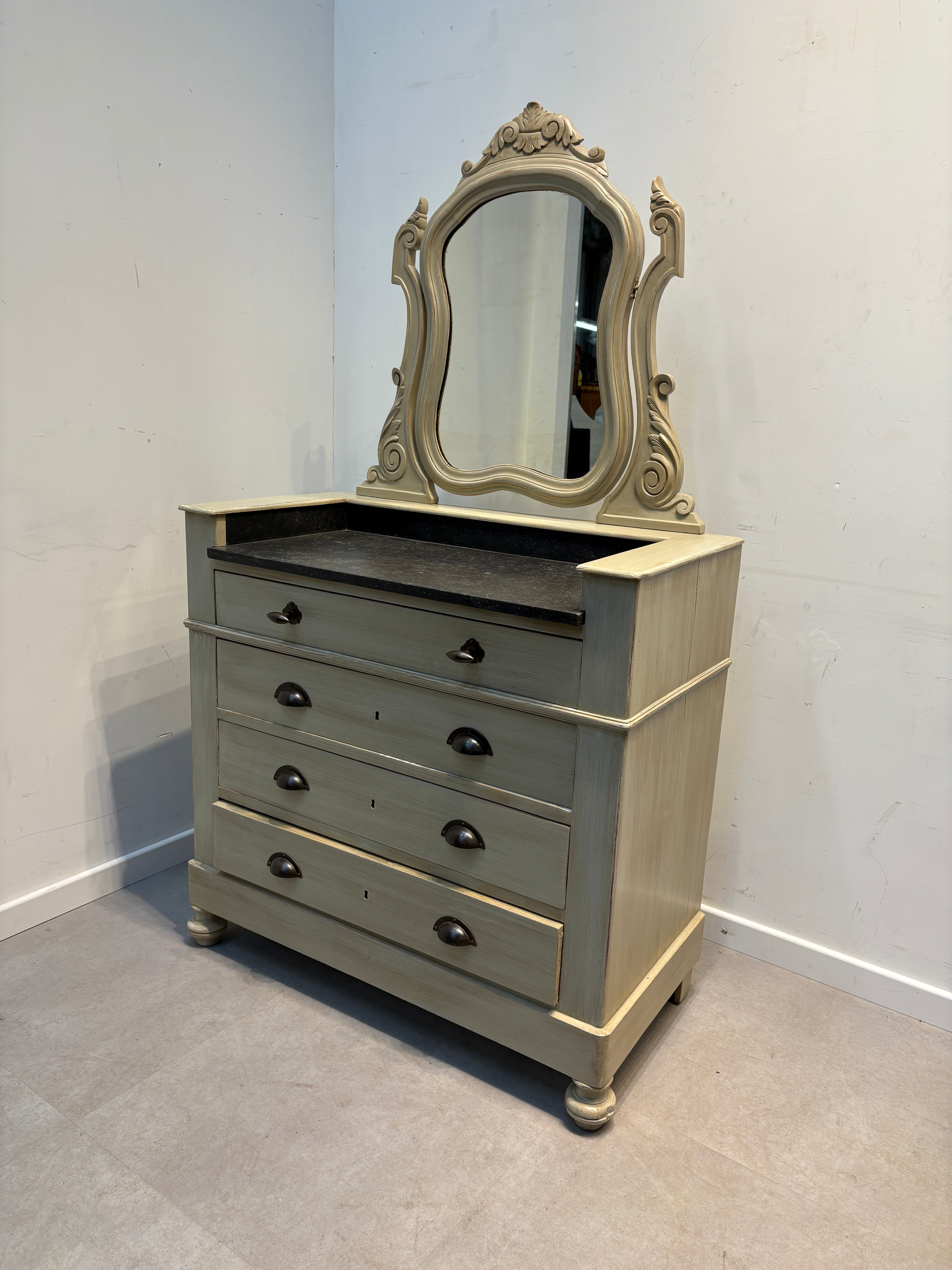 Vintage Dressing Table / Commode