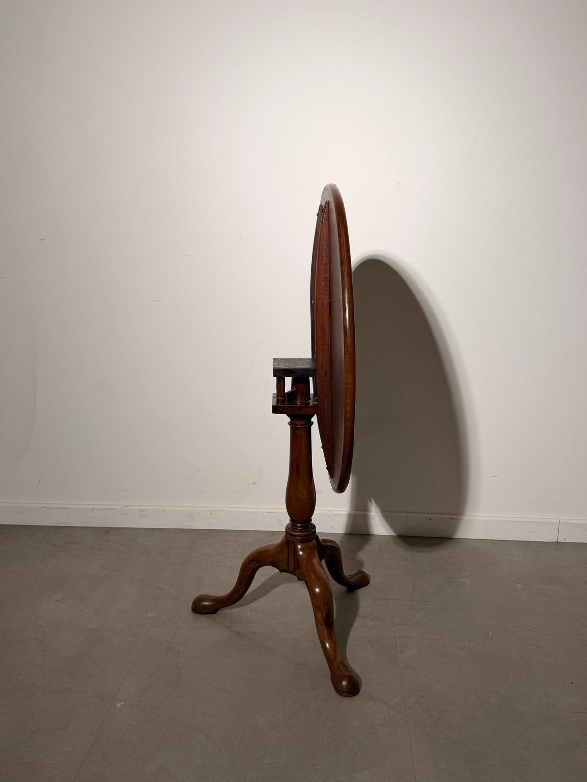 Antique Tilt-Top Pedestal Table